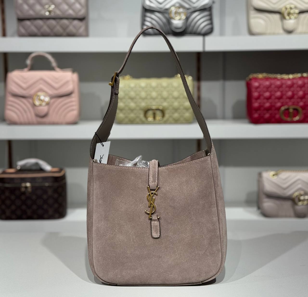 👜 Saint Laurent – Le 5 à 7