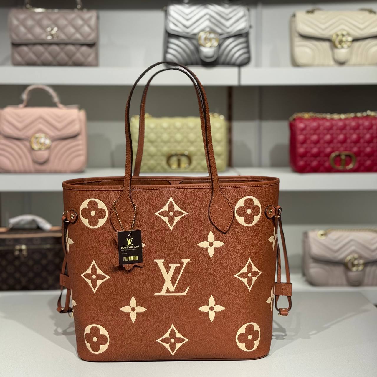 👜 Geantă tote Louis Vuitton – model Neverfull Monogram Giant