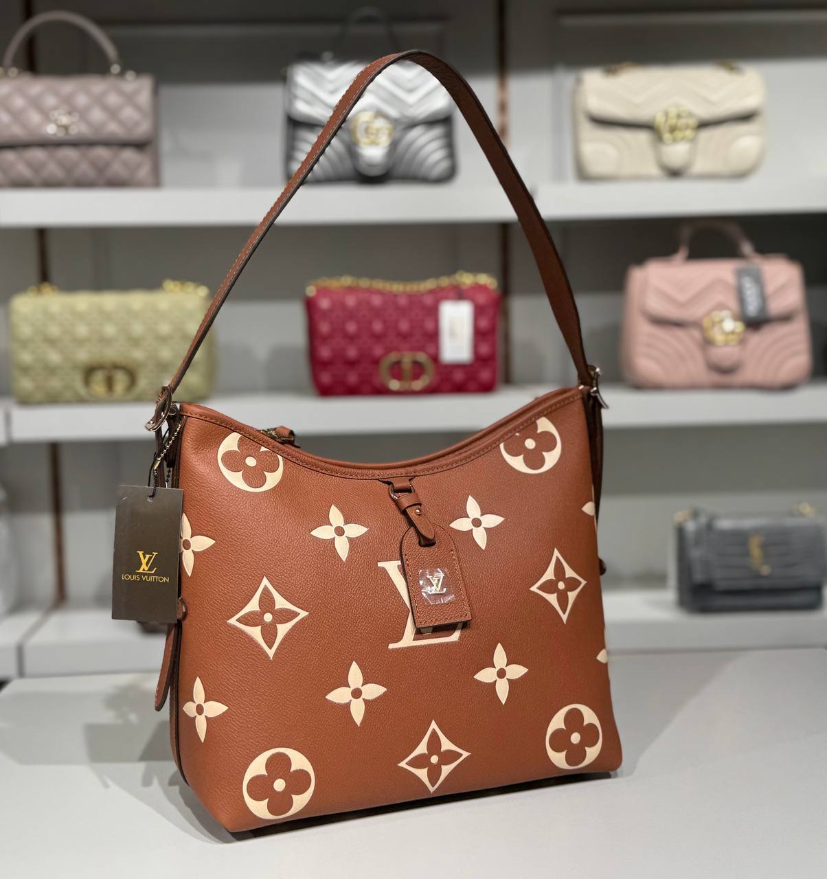 👜 Louis Vuitton Monogram Giant Hobo Shoulder Bag