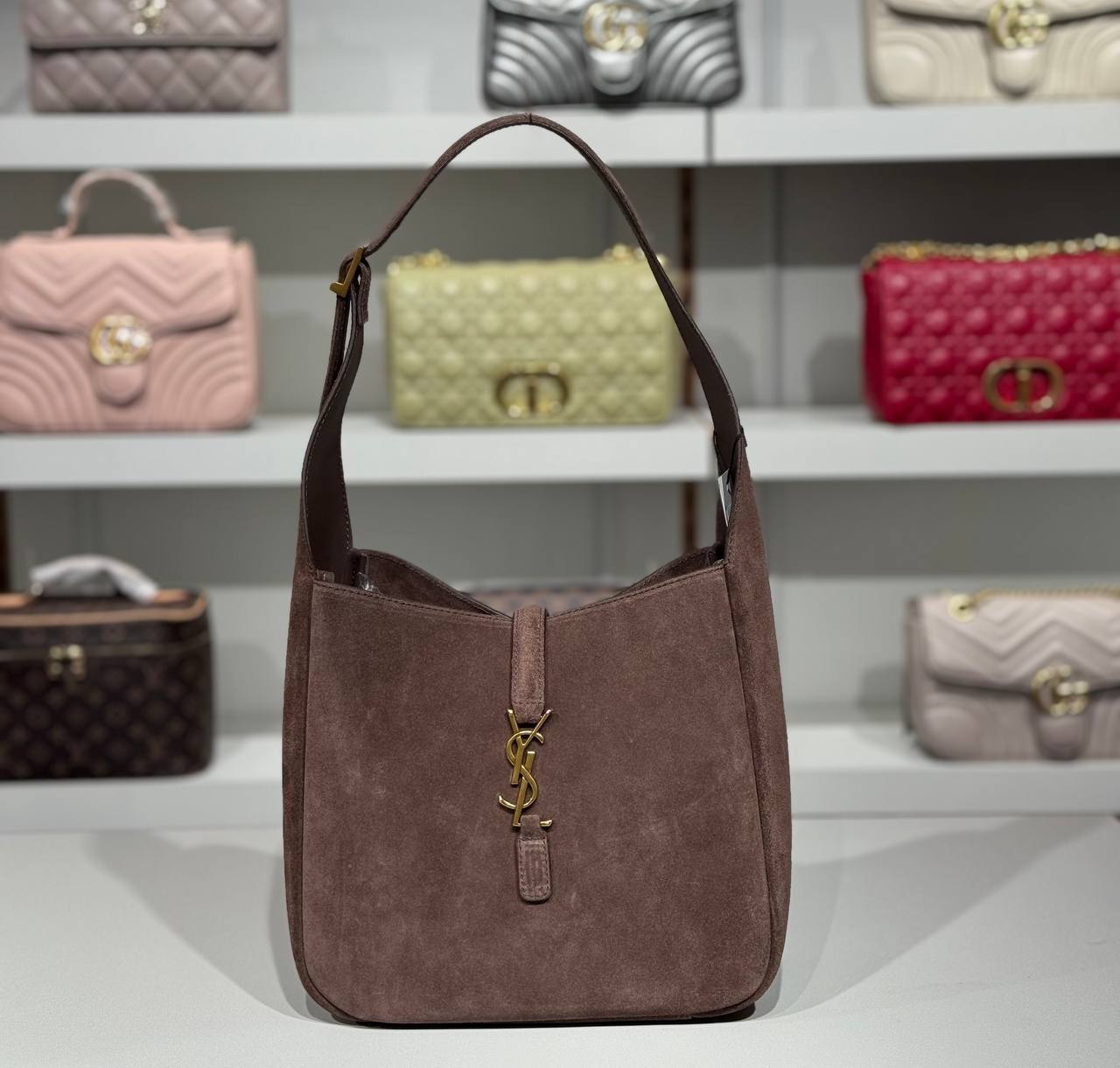 👜 Saint Laurent – Le 5 à 7