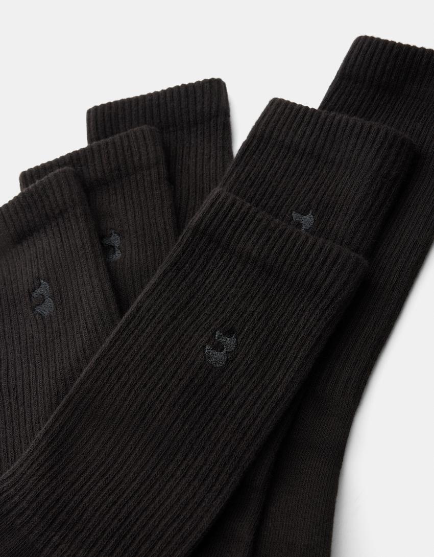  3-pack of embroidered socks 
