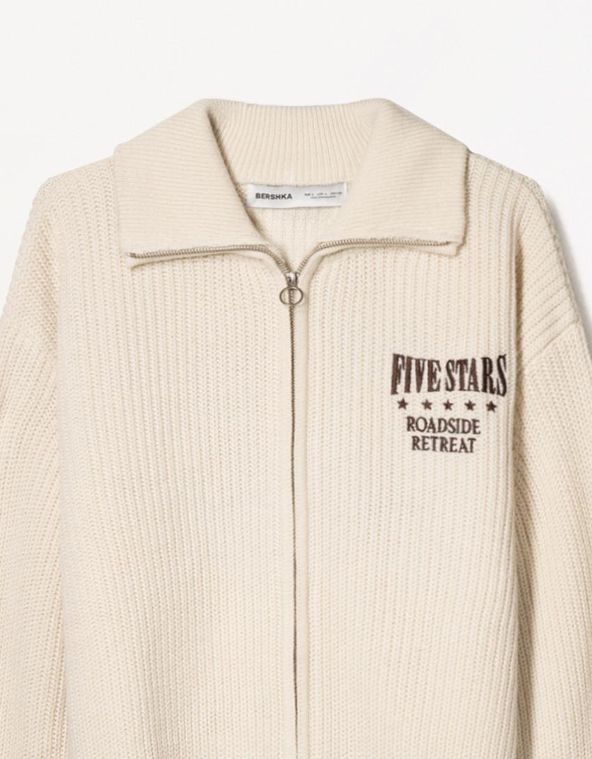  Embroidered textured jacket 