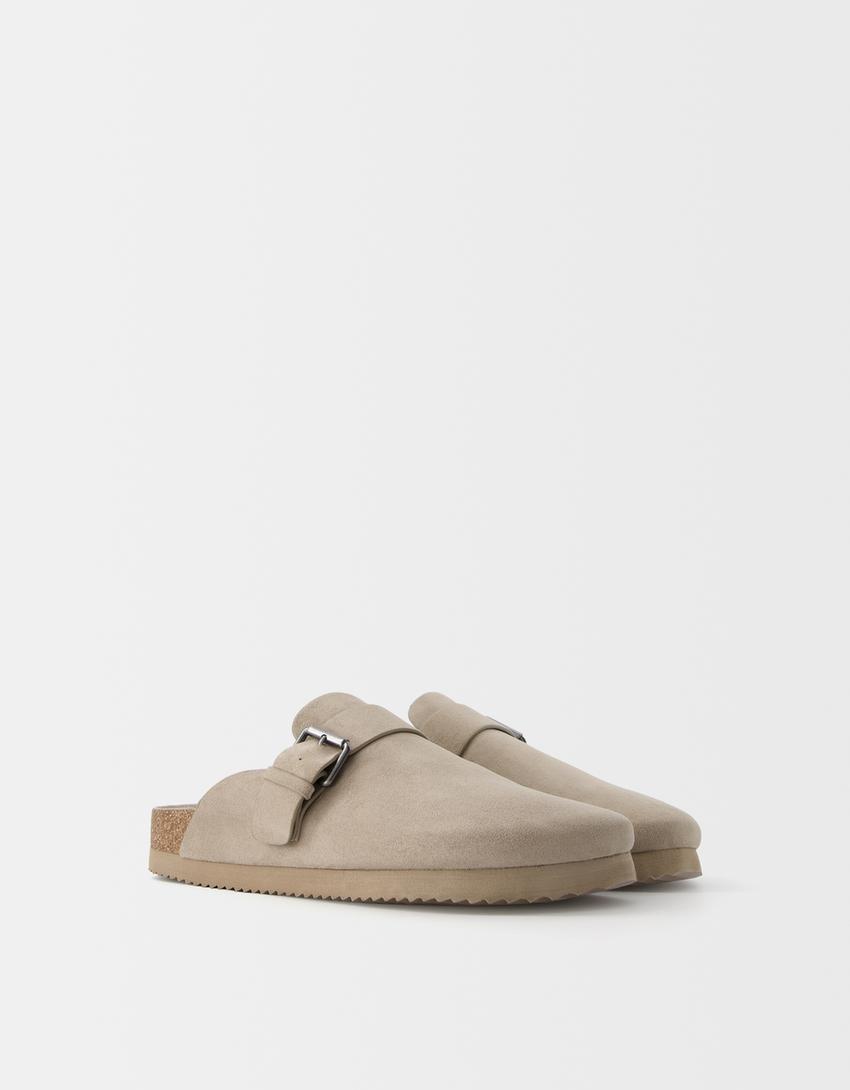  Clogs with buckle detail