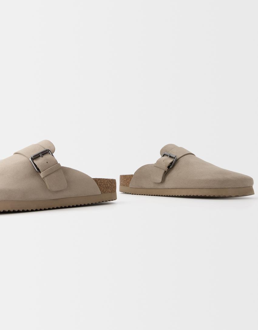  Clogs with buckle detail