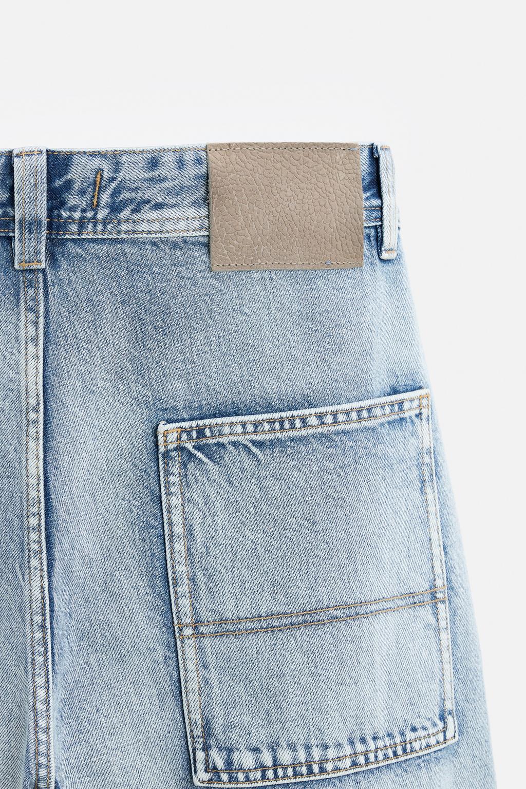 STRAIGHT FIT JEANS