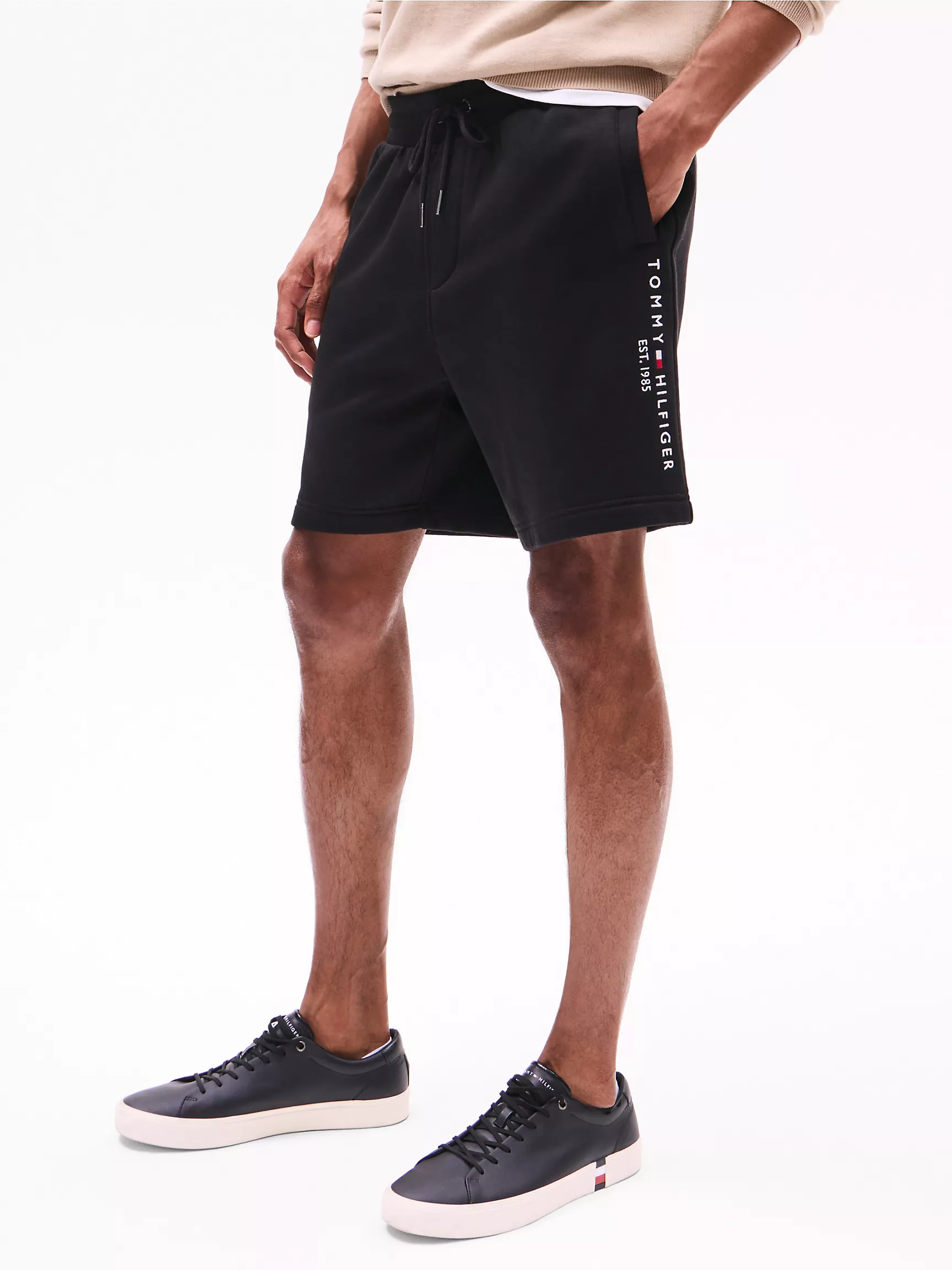  Embroidered Tommy Logo Sweatshort