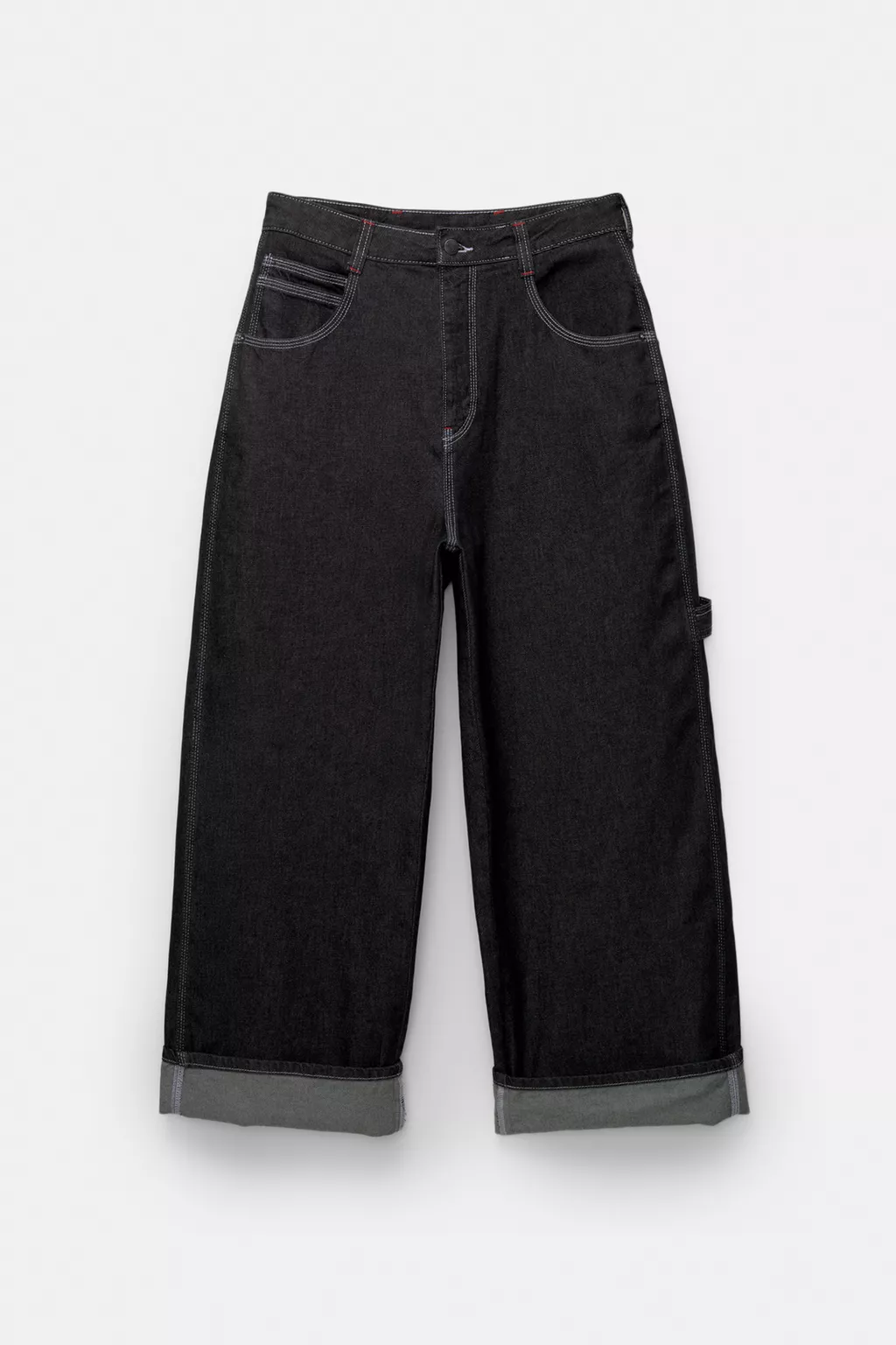  Super baggy carpenter jeans with turn-up hems 