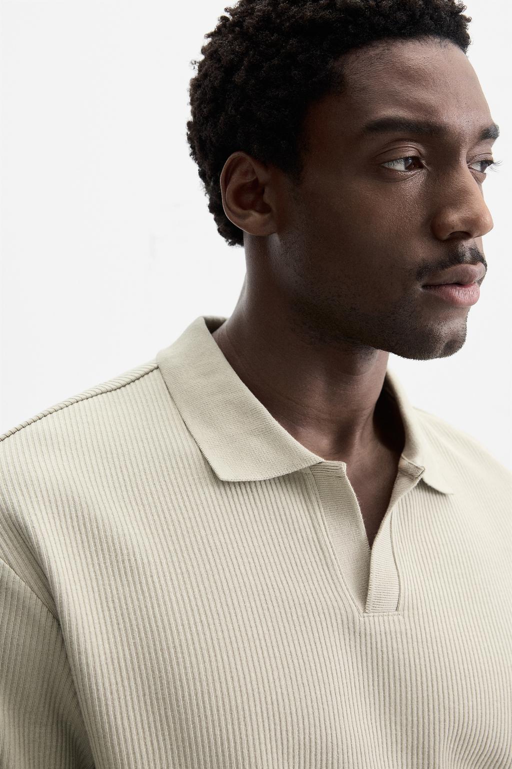 VERTICAL TEXTURED POLO SHIRT