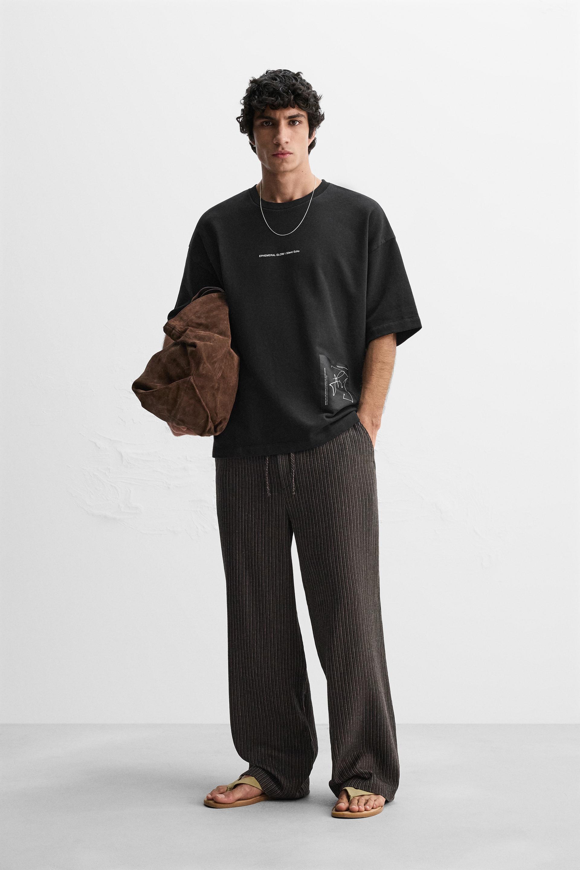 SWEATSHIRT WITH PRINTED PATCH