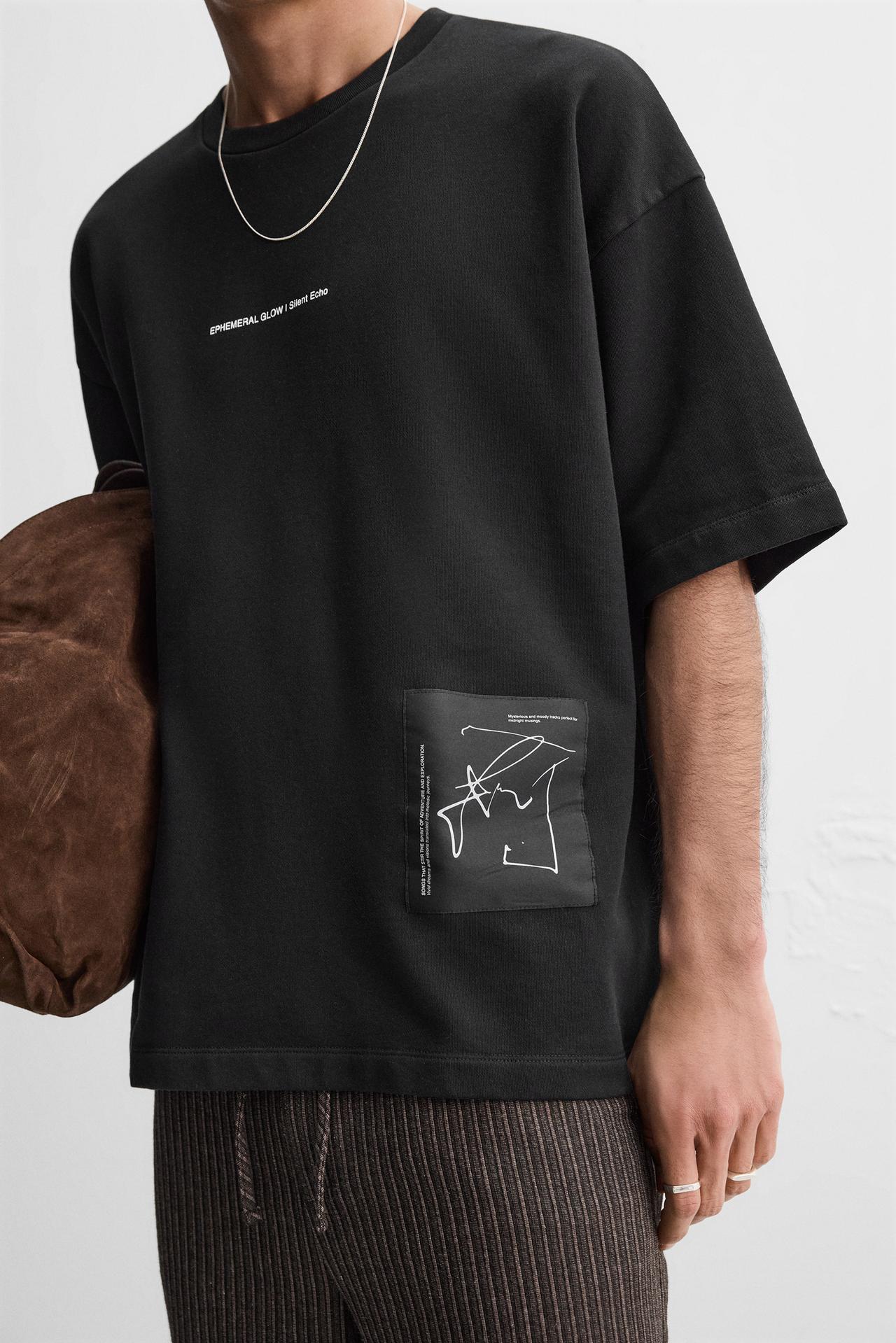 SWEATSHIRT WITH PRINTED PATCH