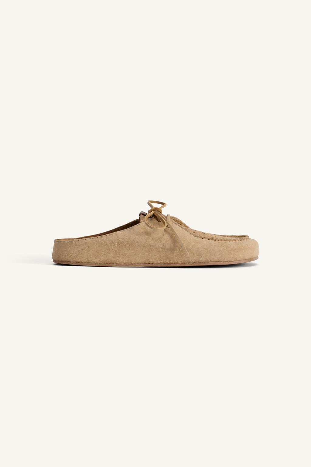 LIMITED EDITION LEATHER CLOGS