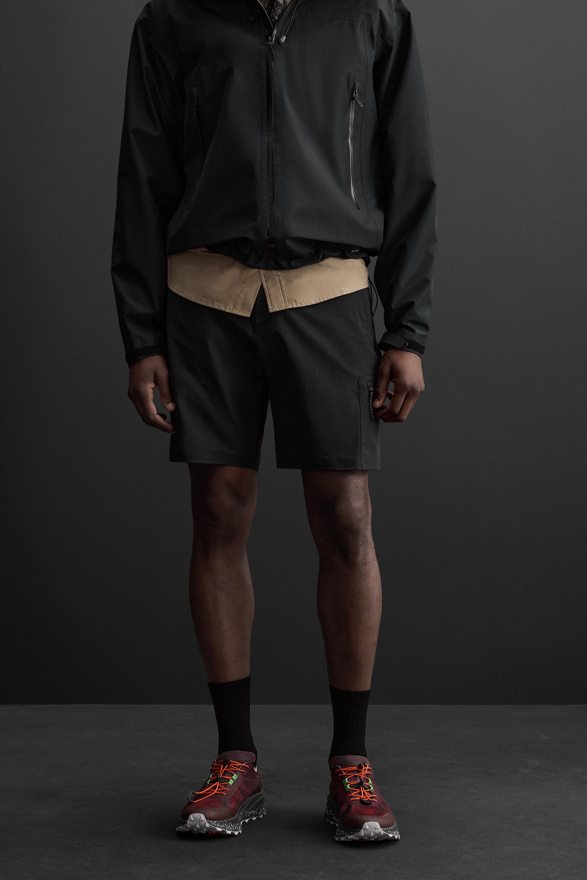 TREKKING CARGO BERMUDA SHORTS