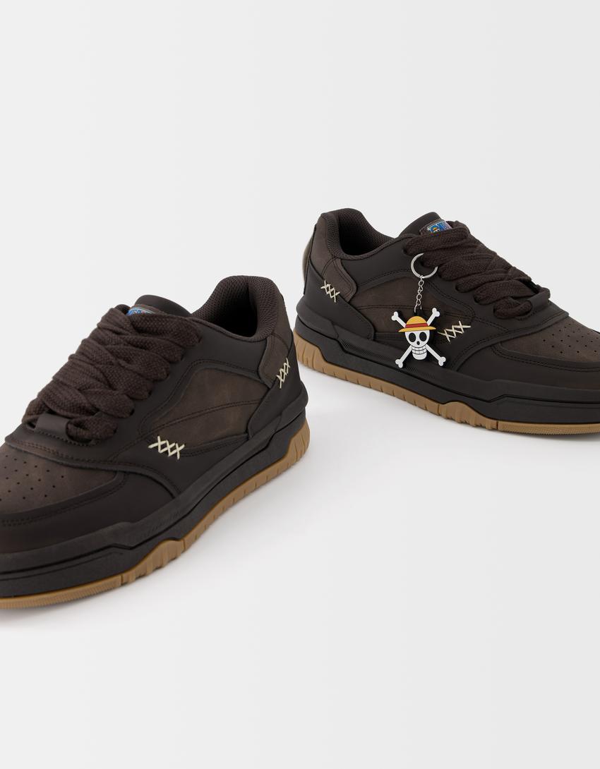 One Piece skater sneakers with keychain detail