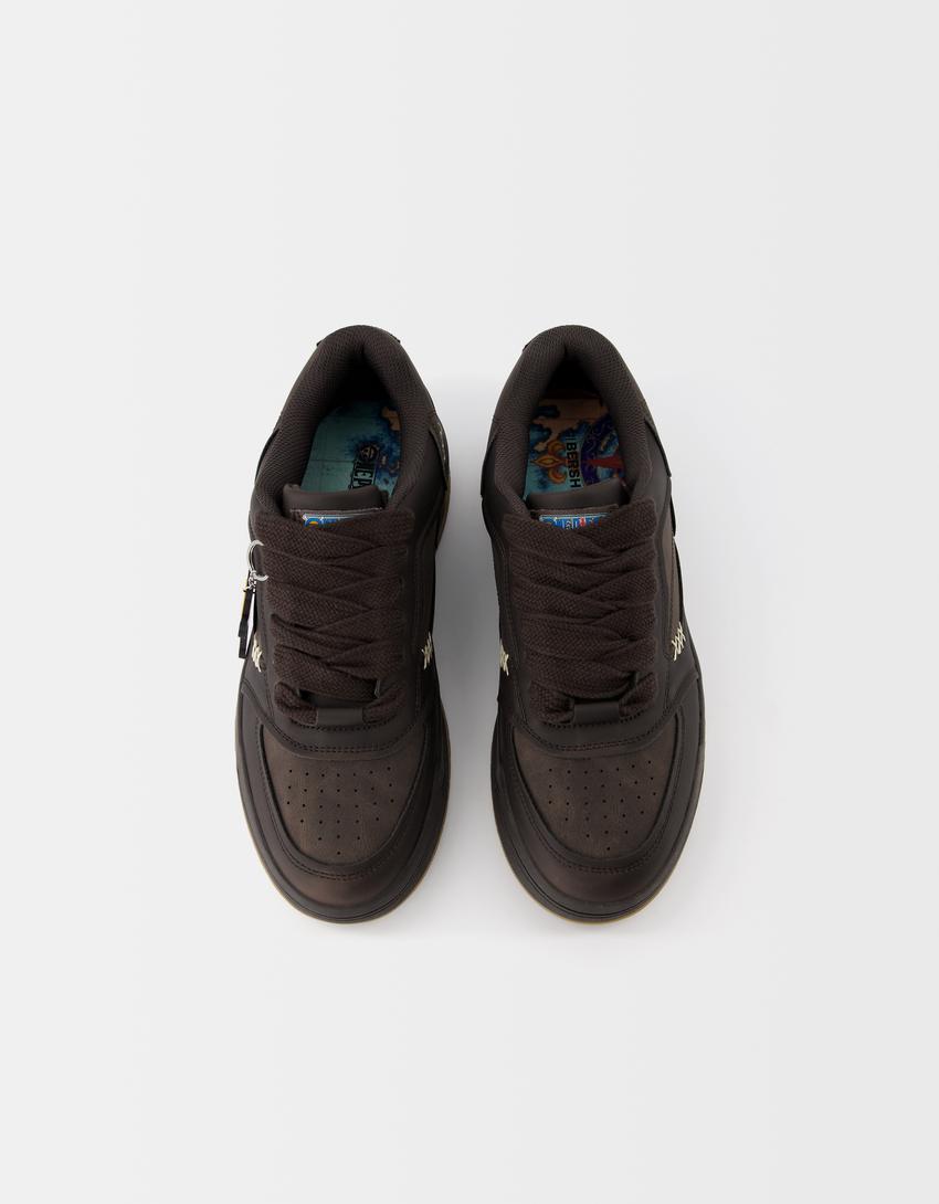 One Piece skater sneakers with keychain detail