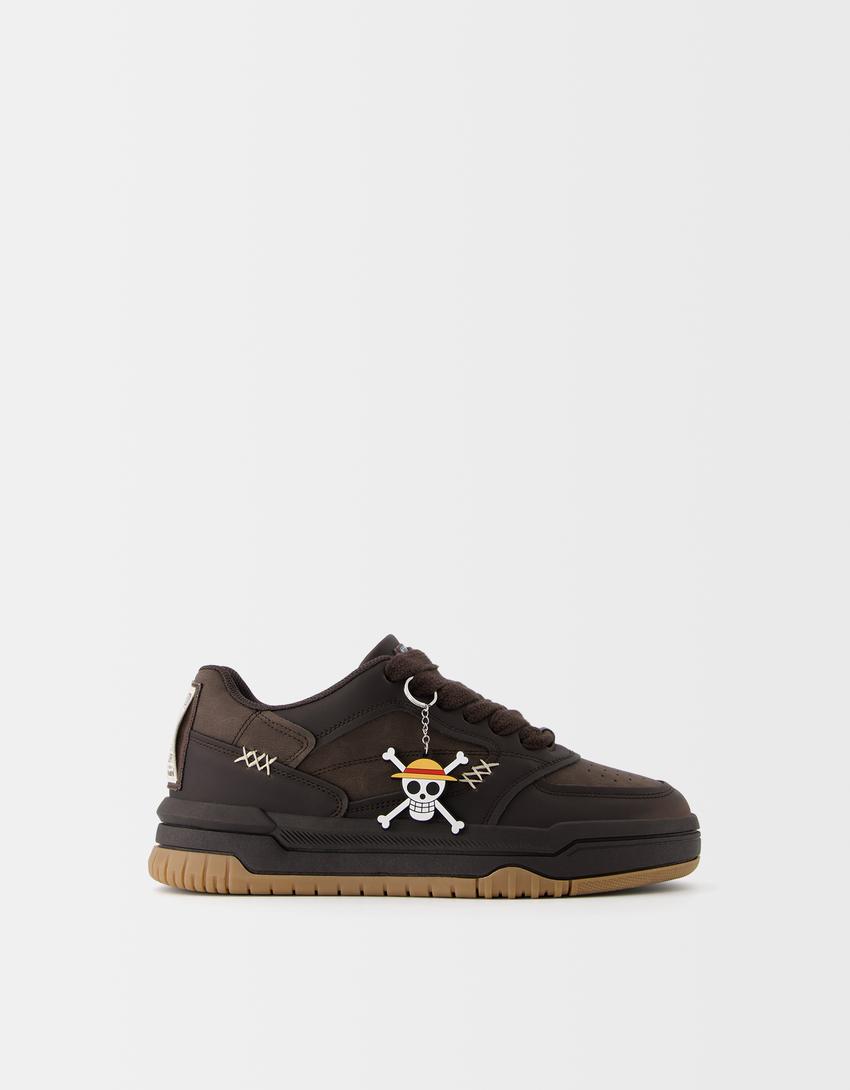 One Piece skater sneakers with keychain detail