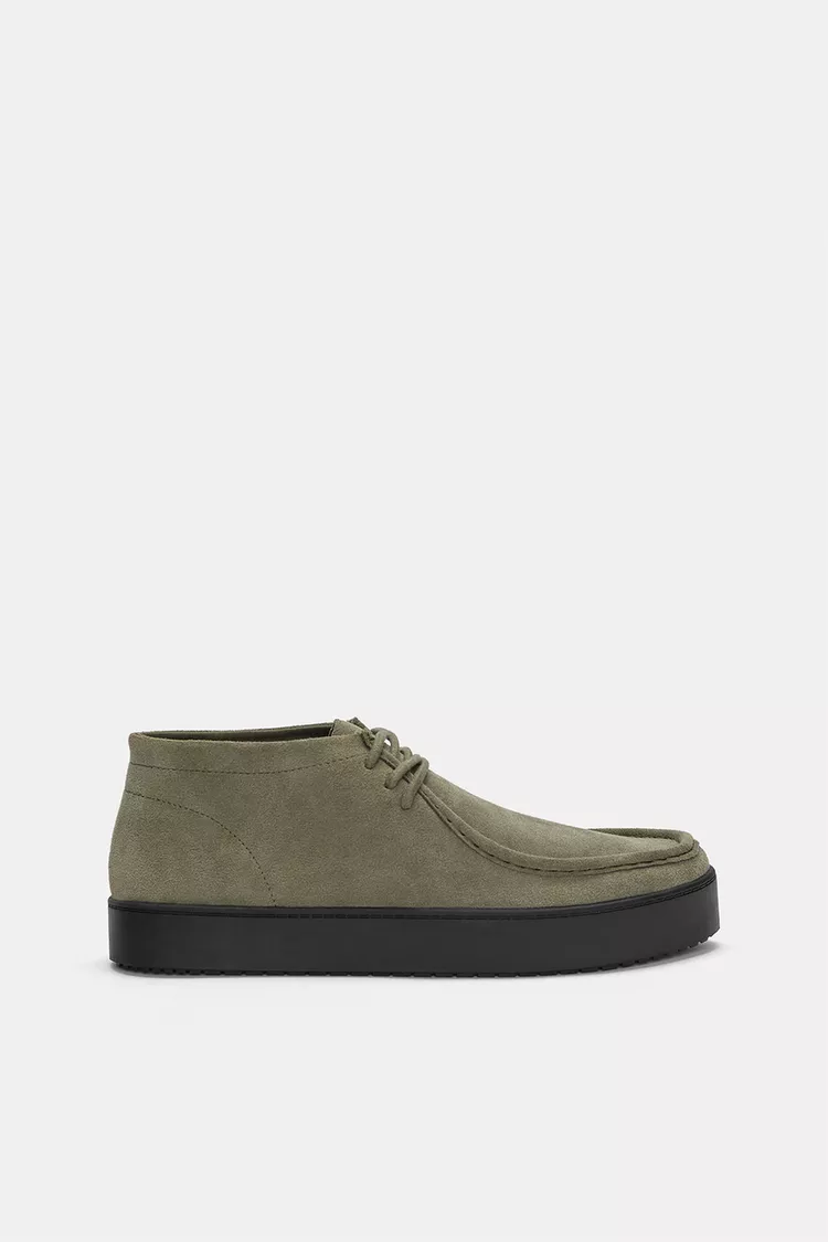Lace-up leather boots