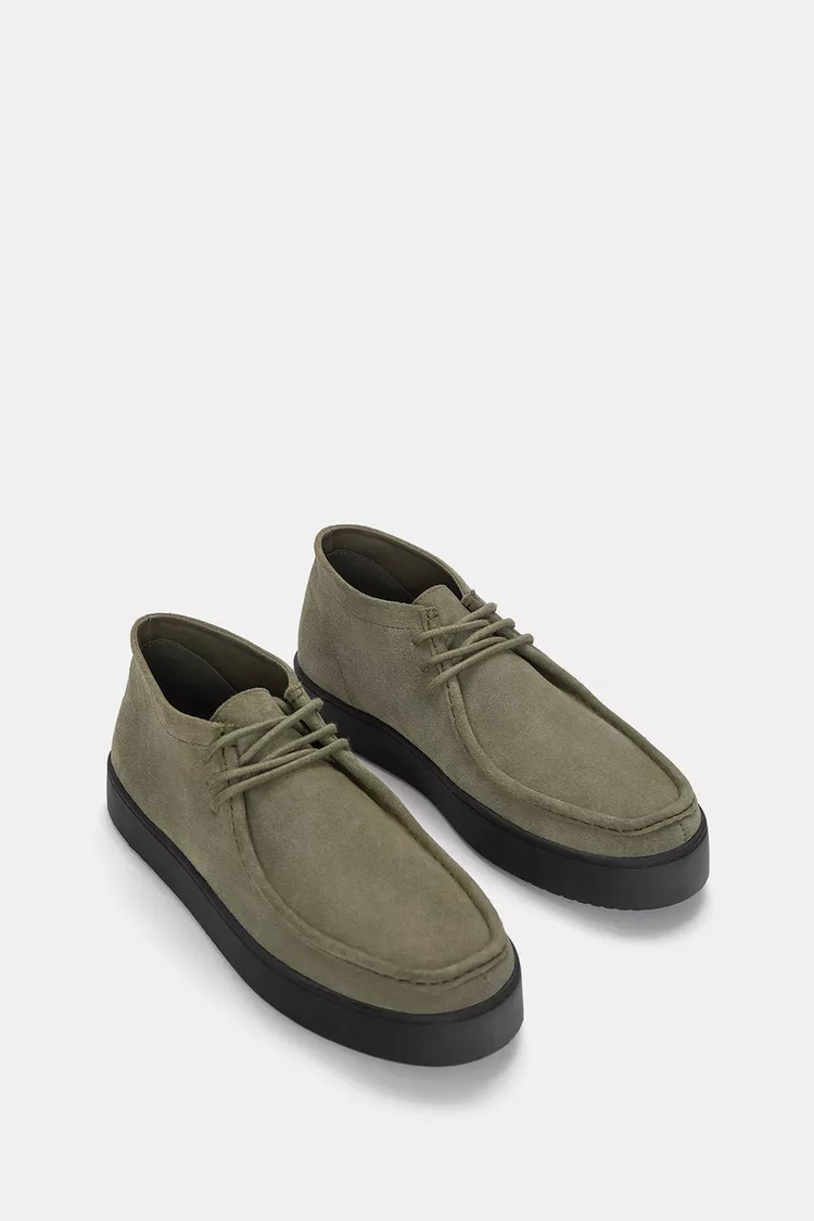Lace-up leather boots