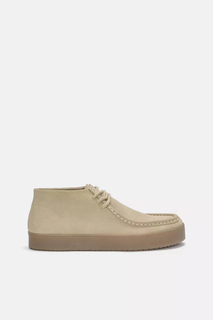 Lace-up leather boots