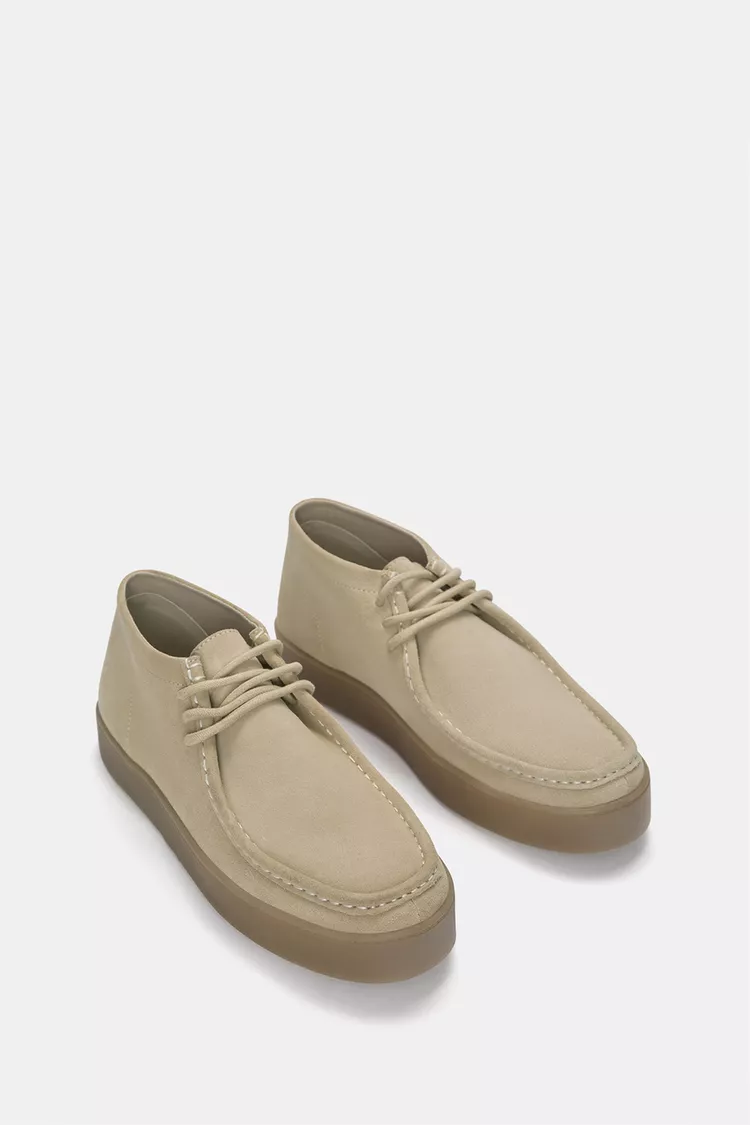 Lace-up leather boots