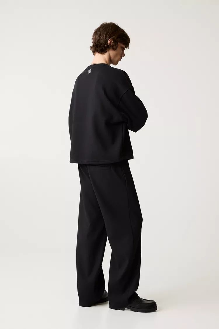 Boxy fit sweatshirt with Is a Sweet Color written