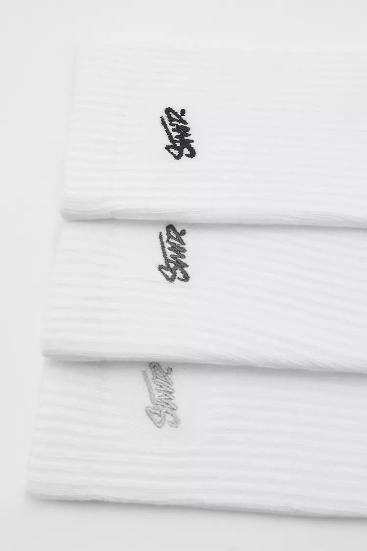 3-pack of sports socks