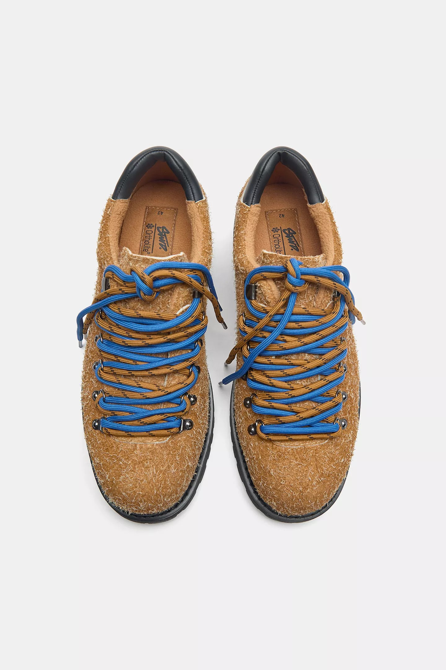 Flat leather shoes