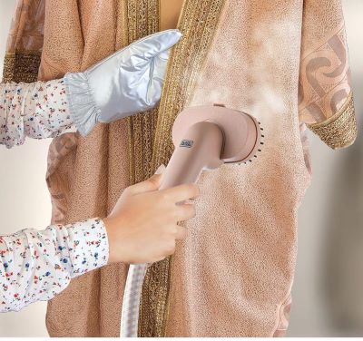 Black and Decker  Garment Steamer 1740w