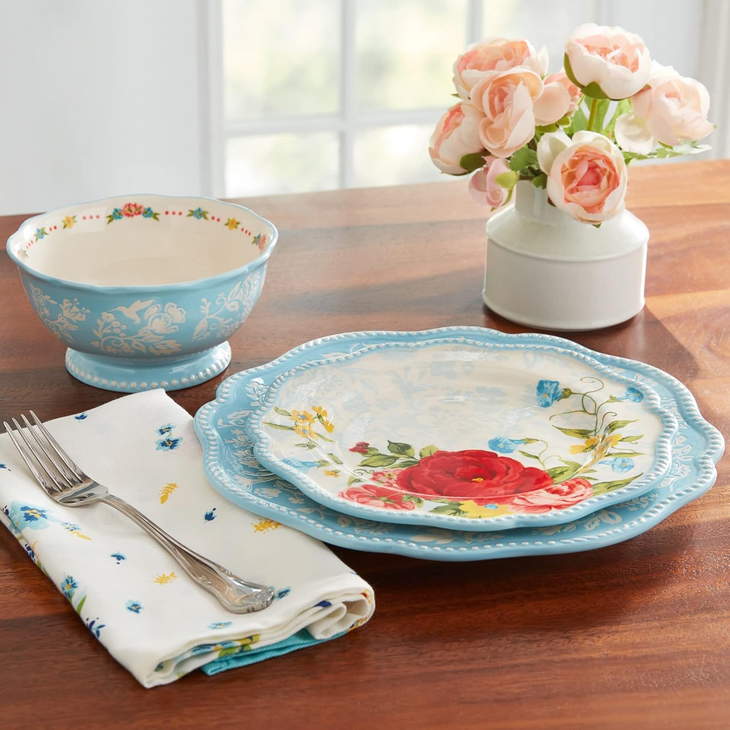 NEW Sweet Rose 12-Piece Dinnerware Set