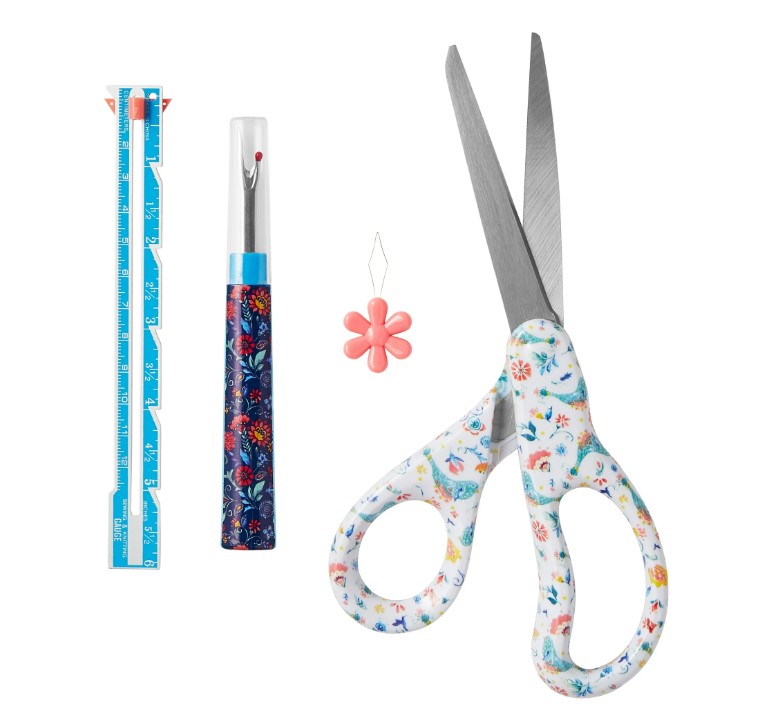 NEW The Pioneer Woman Mazie Sewing Kit