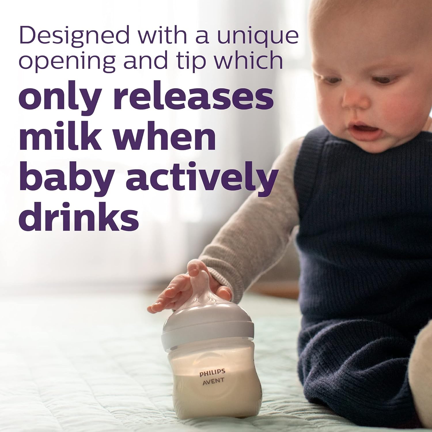 Philips Avent Natural Glass Baby Bottles with Natural Response Nipples (Slow Flow, Flow 2), 4oz, 4-Pack, SCY910/04