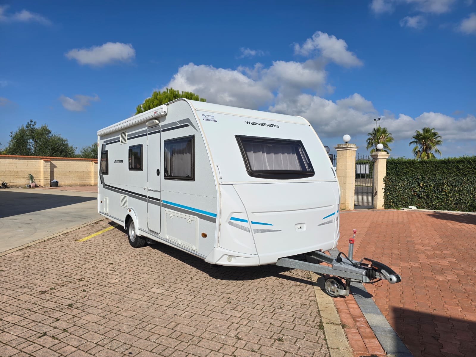 Weinsberg CaraTwo 500 QDK 7 posti clima mover