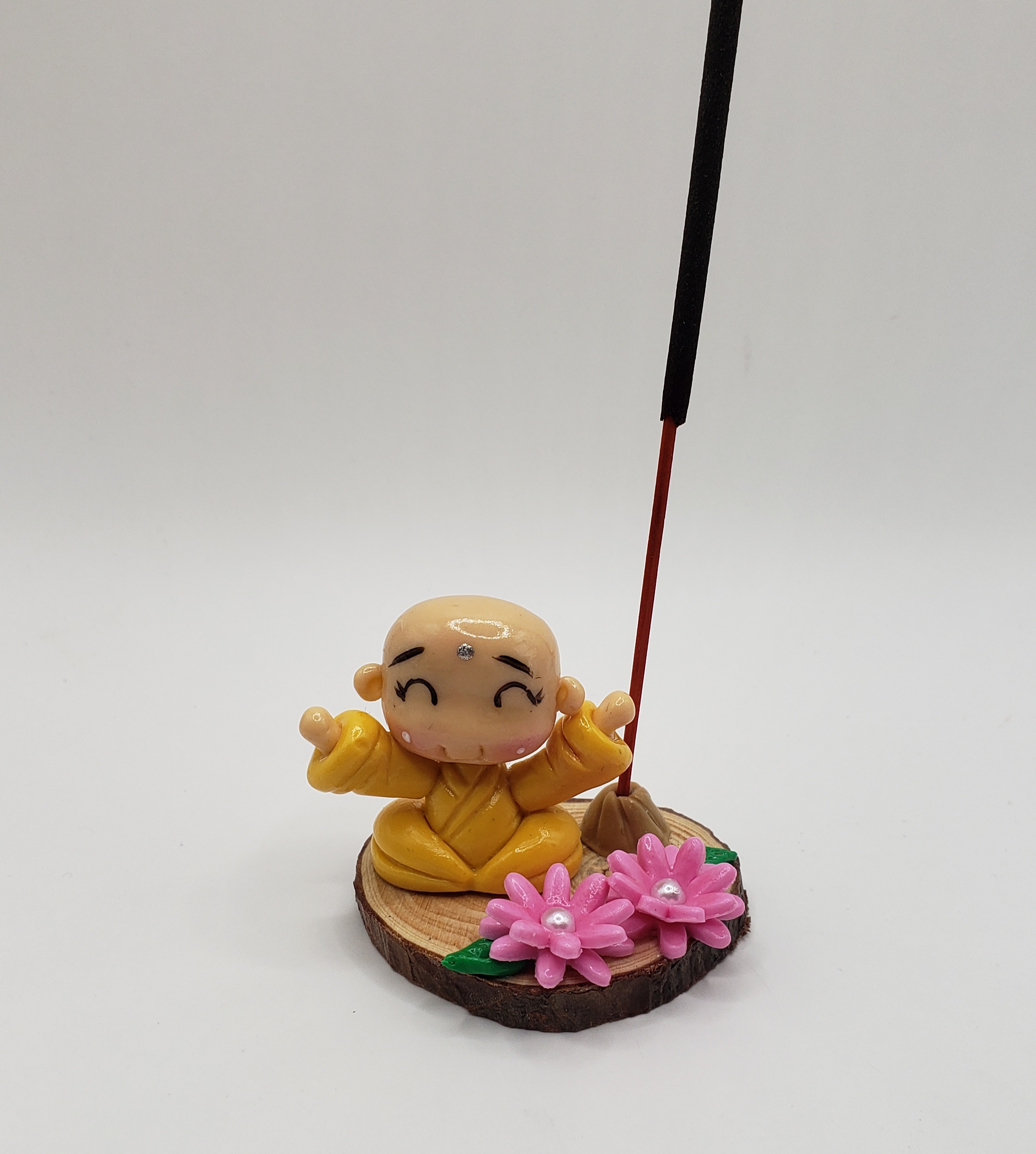 Monjes Zen porta sahumerios