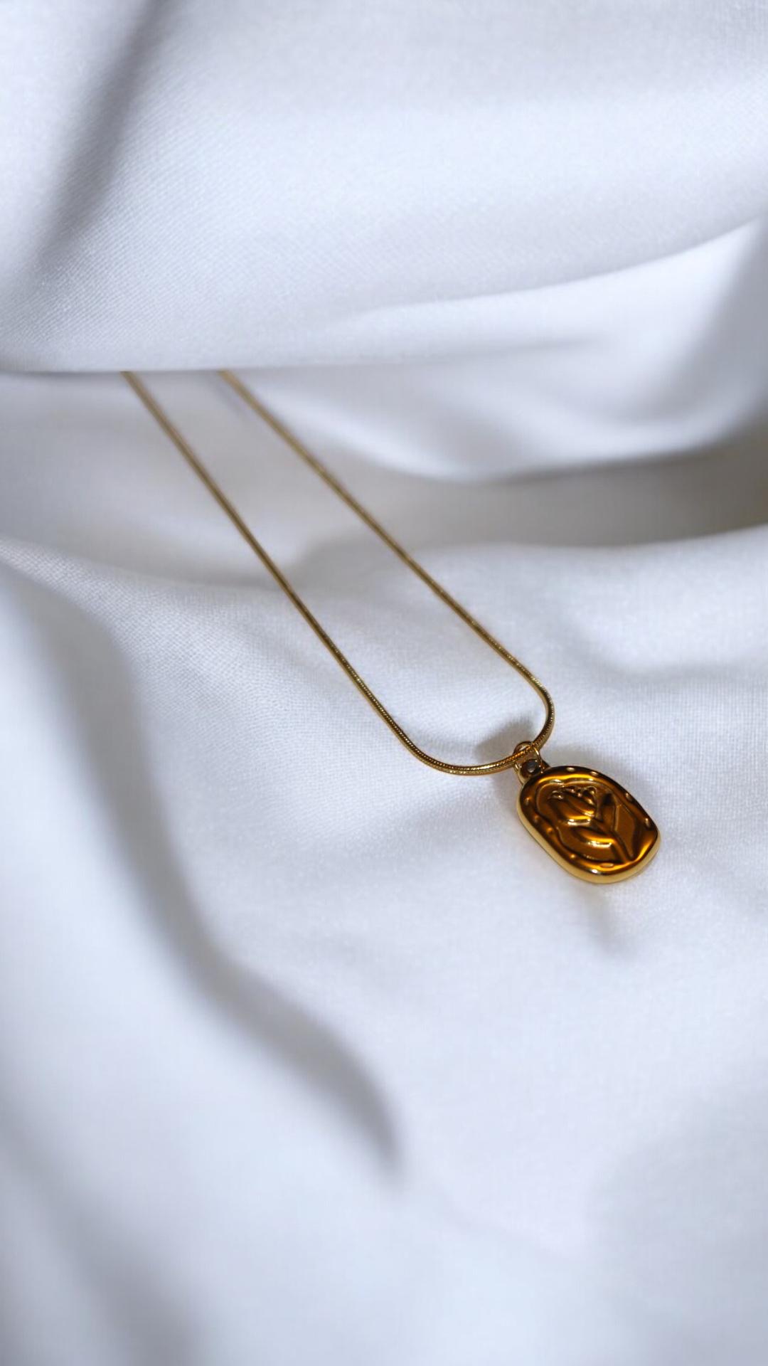 'Rose' Pendant Necklace