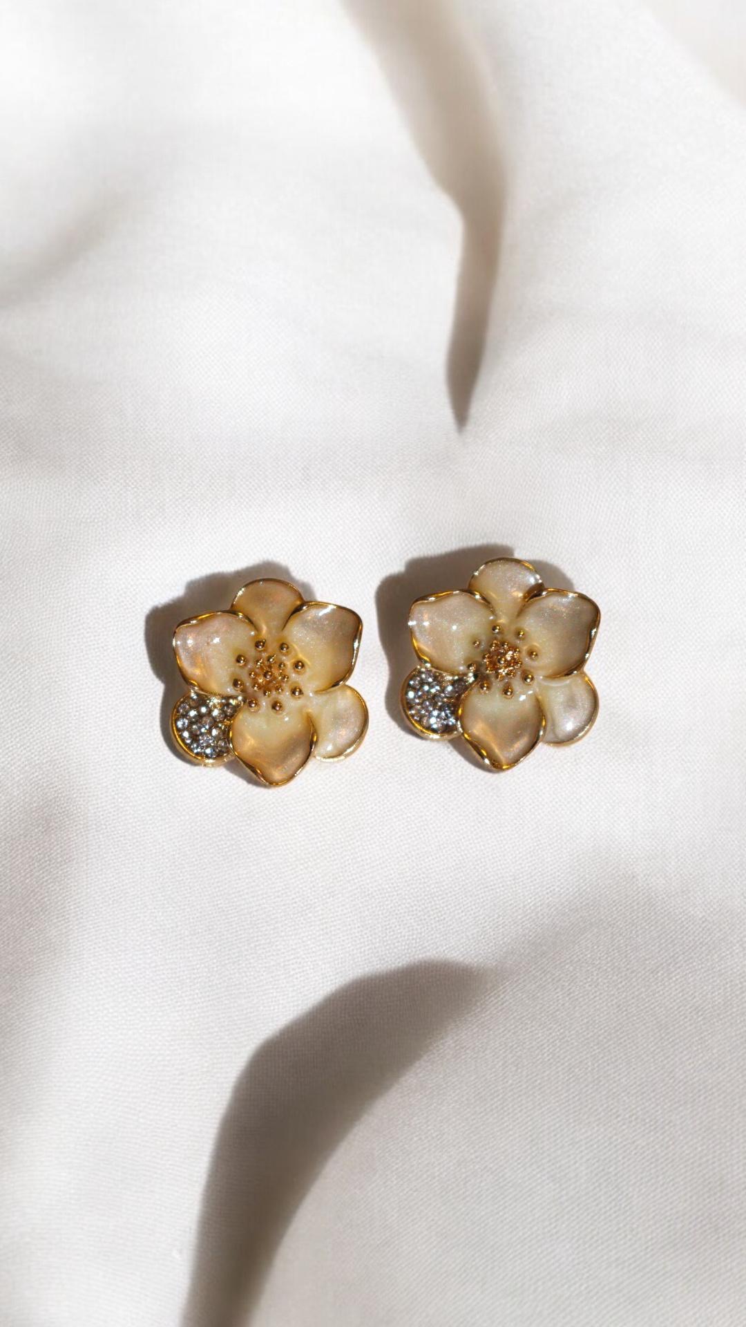 Golden 'Bloom' Earrings