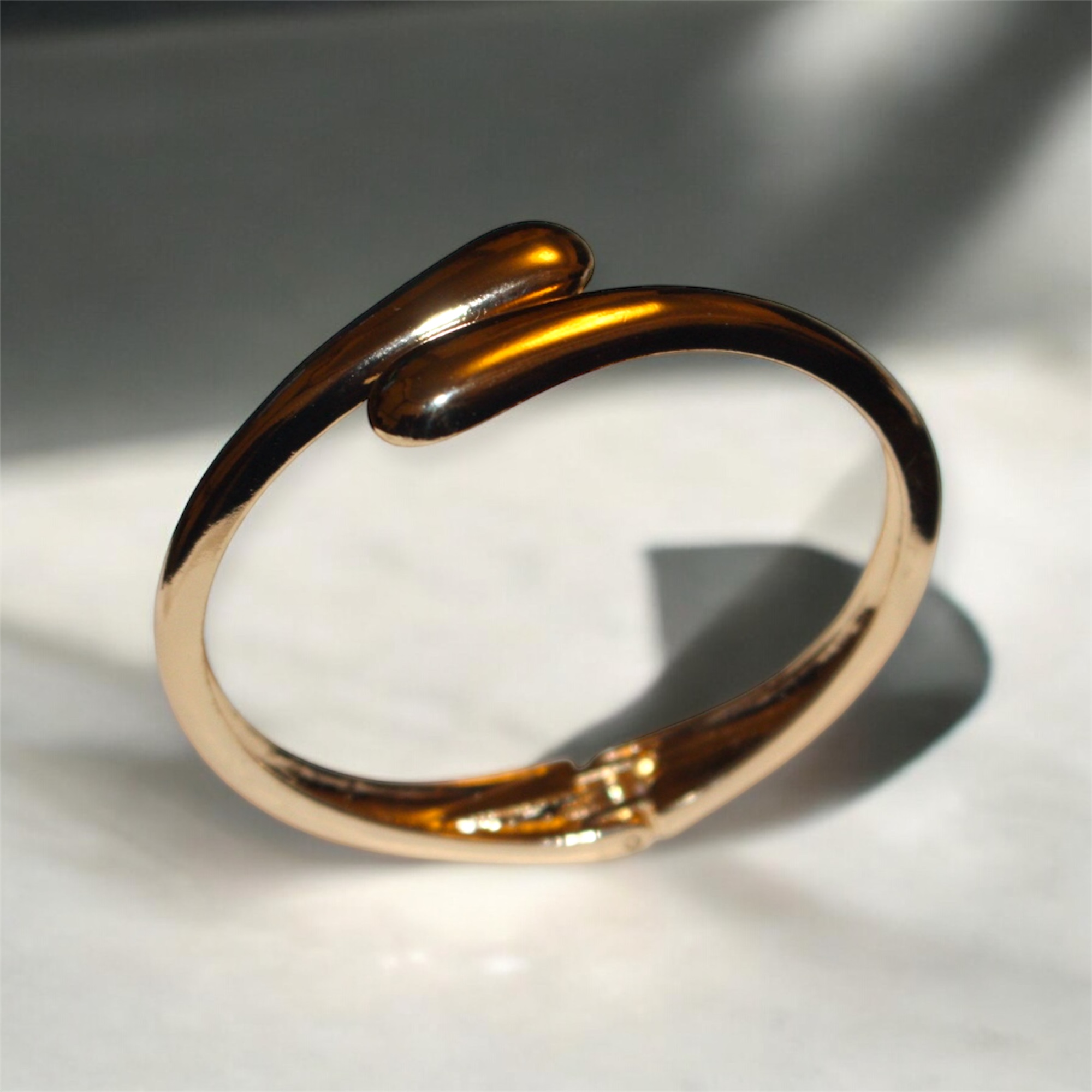 'Aurora' Twist Bangle 