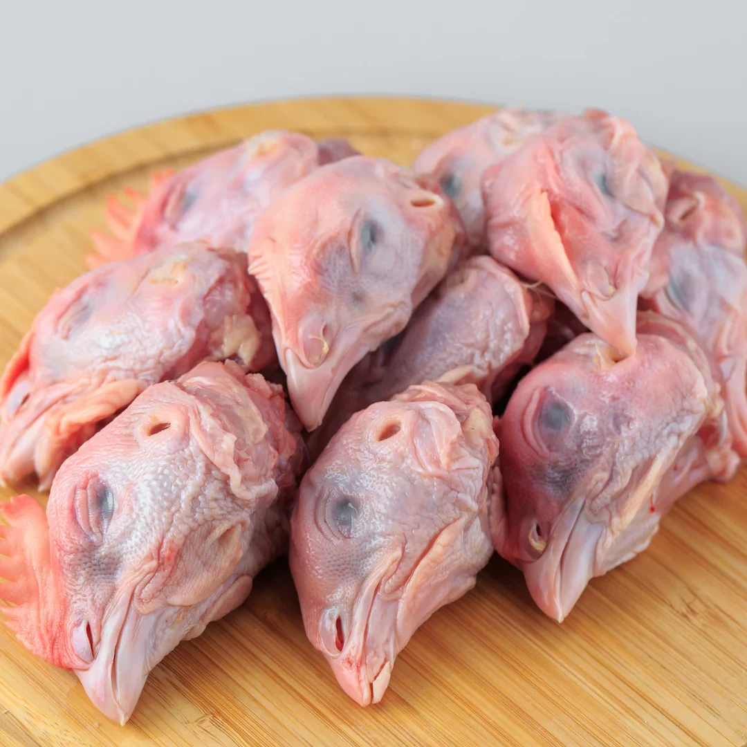 PASTURE RAISED CHICKEN HEADS