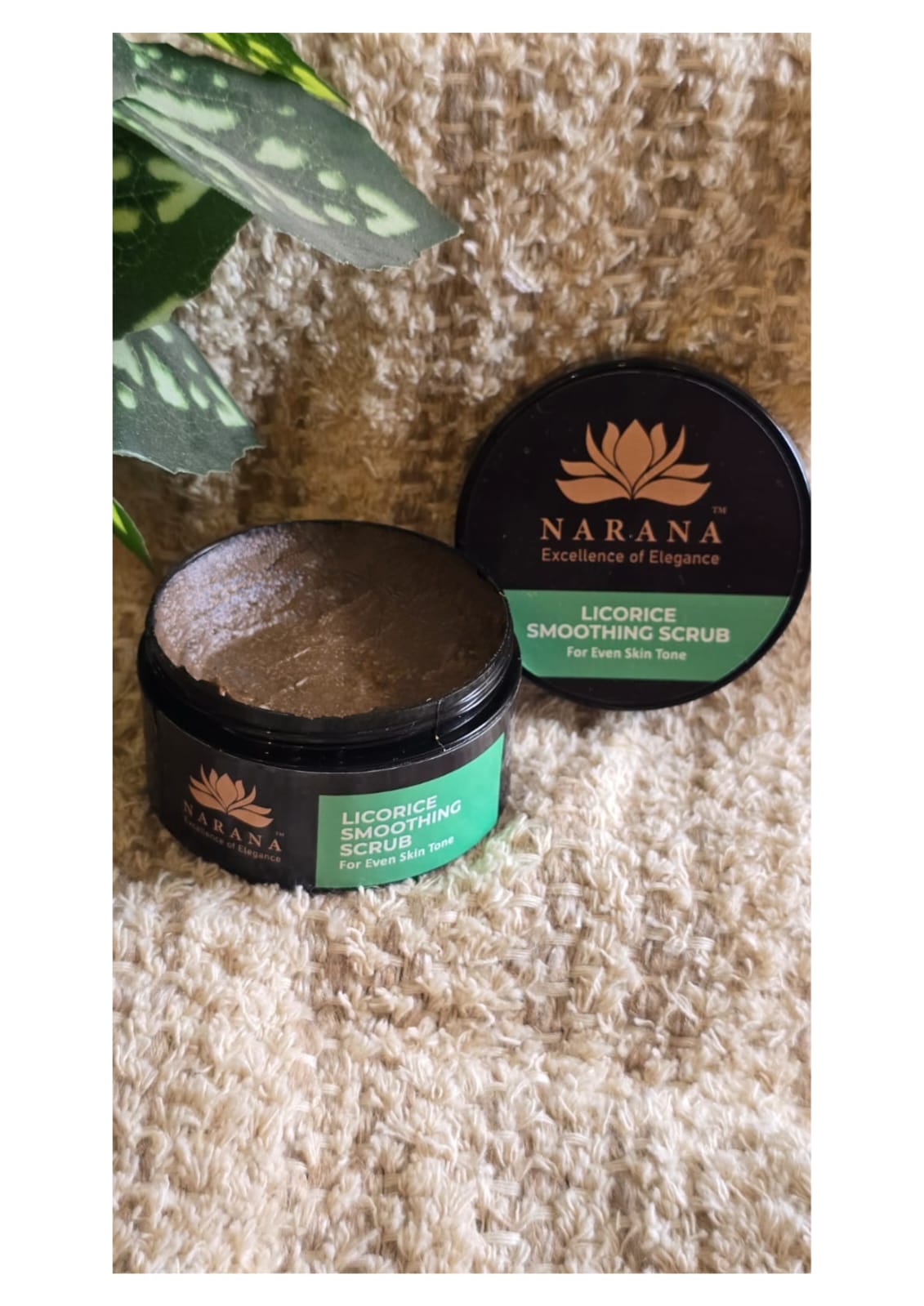 Licorice Smoothing Scrub