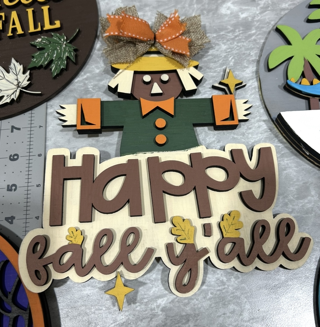 Happy Fall Y'all Scarecrow Sign