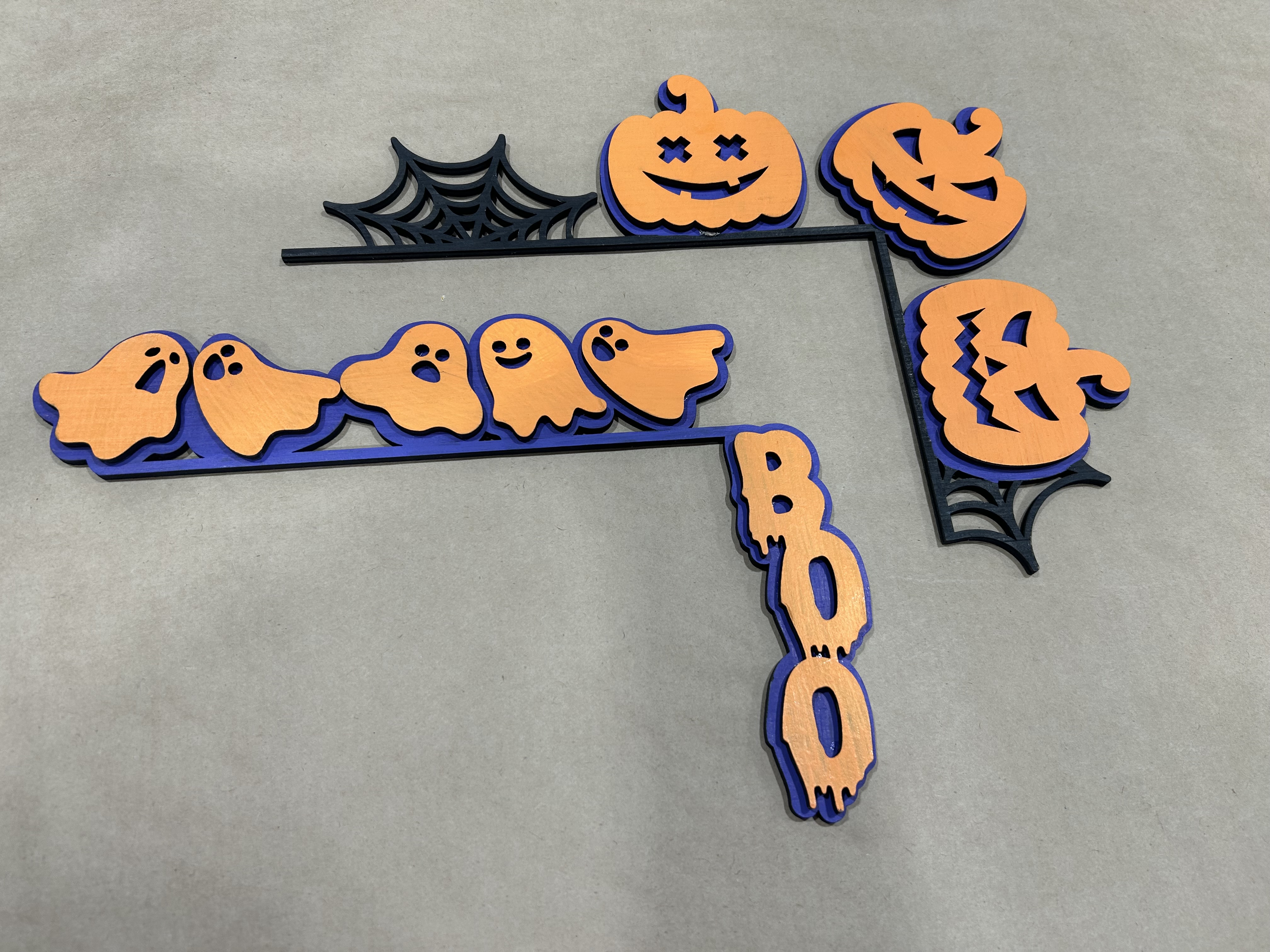 Set of 2 - Pumpkin and Boo Halloween Corner Decorations