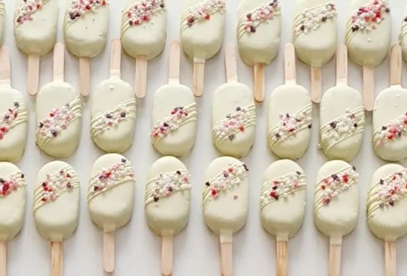 Luxe Cake Popsicles (12 stuks per doos)