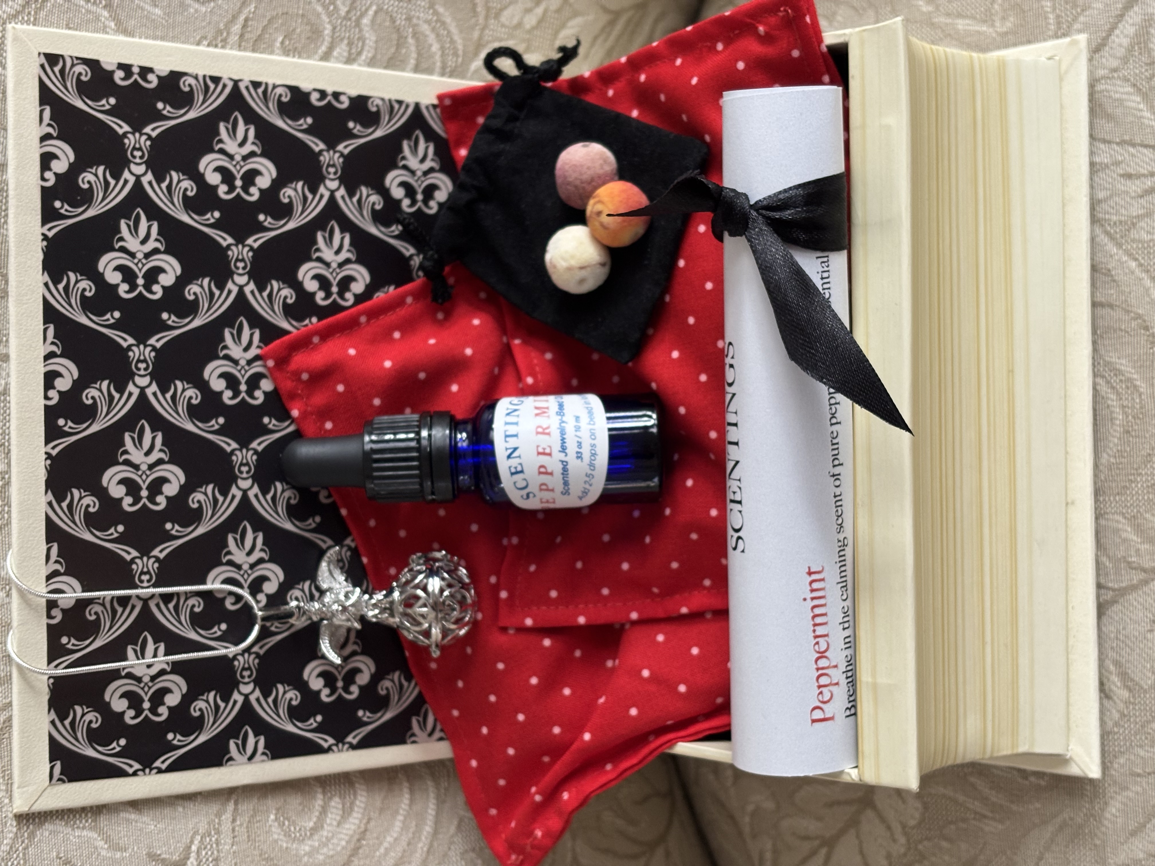PEPPERMINT Set Locket & Scented Jewelry Bead Oil
