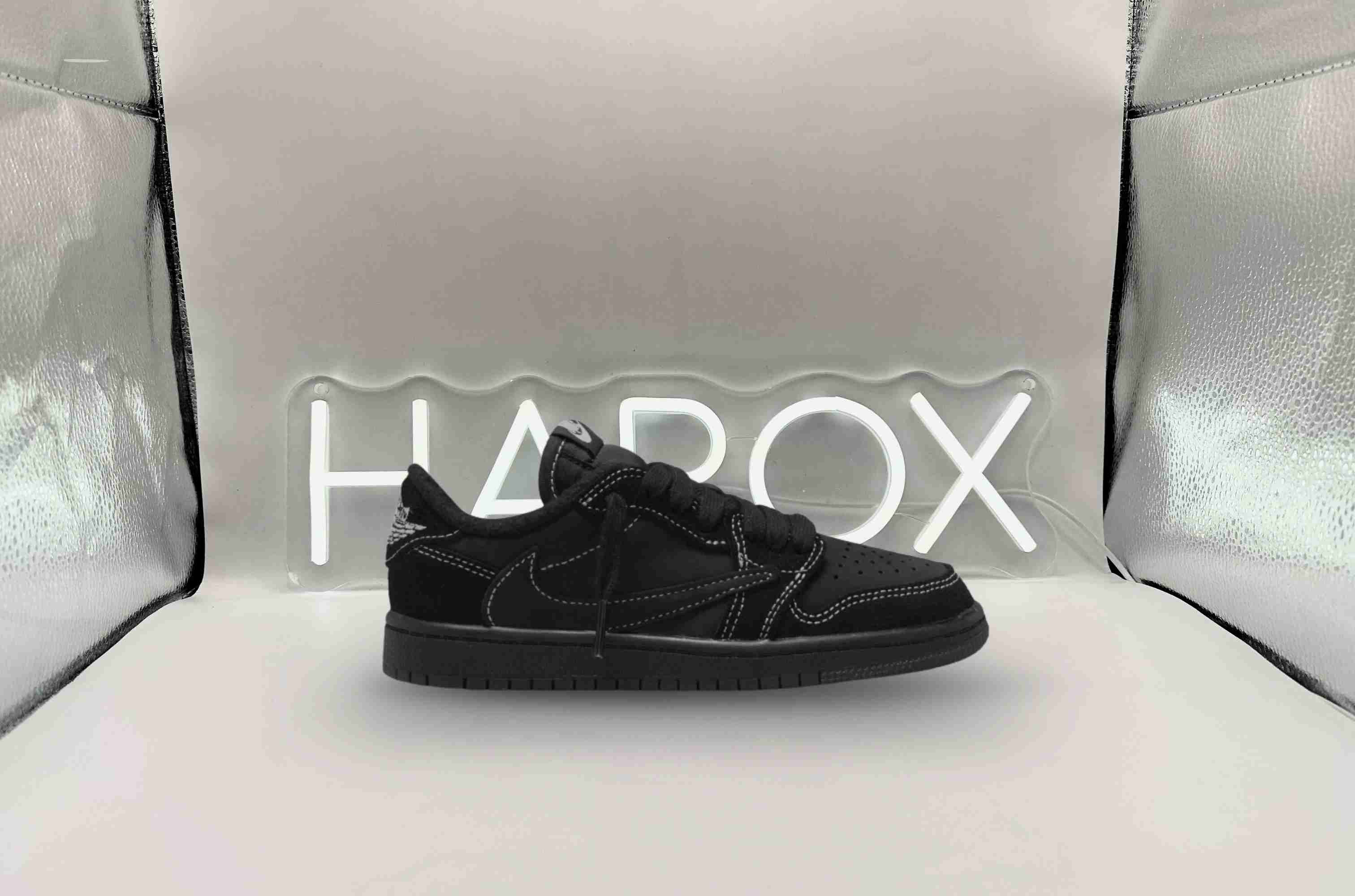 Air Jordan 1 Low Travis Scott 