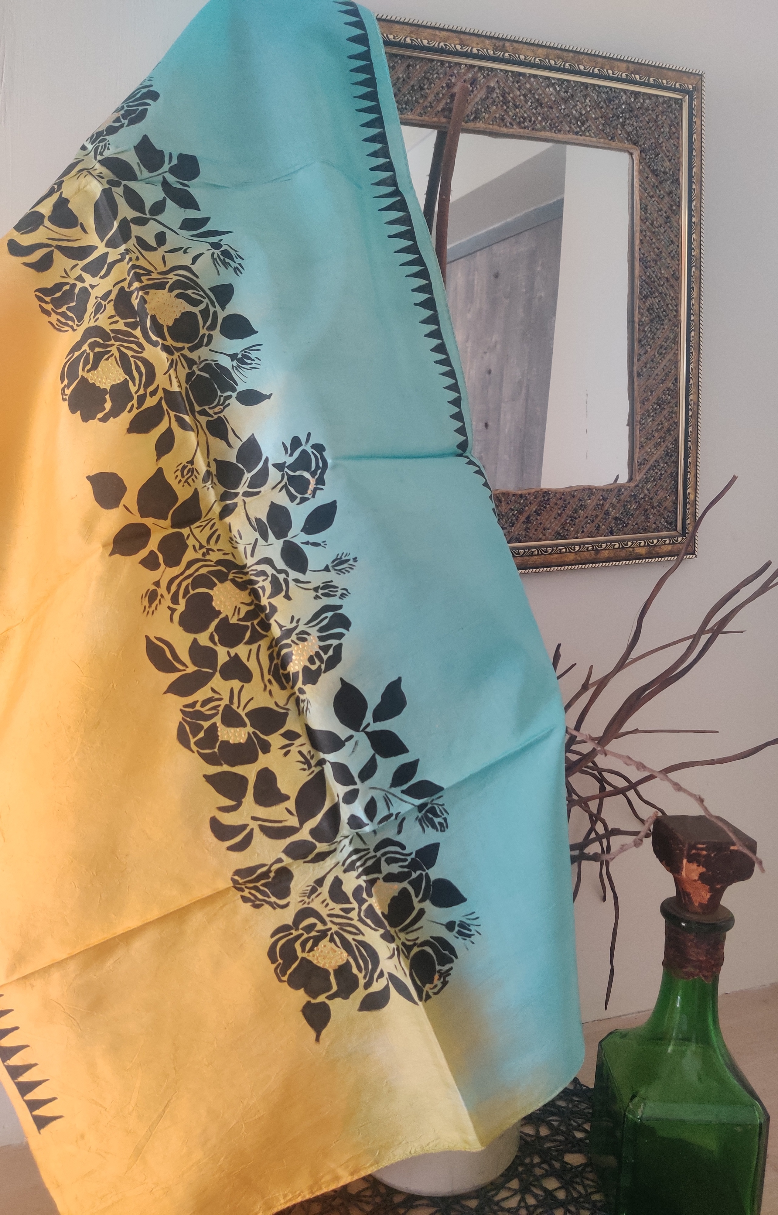 Silk Floral Patterned Stole TS91