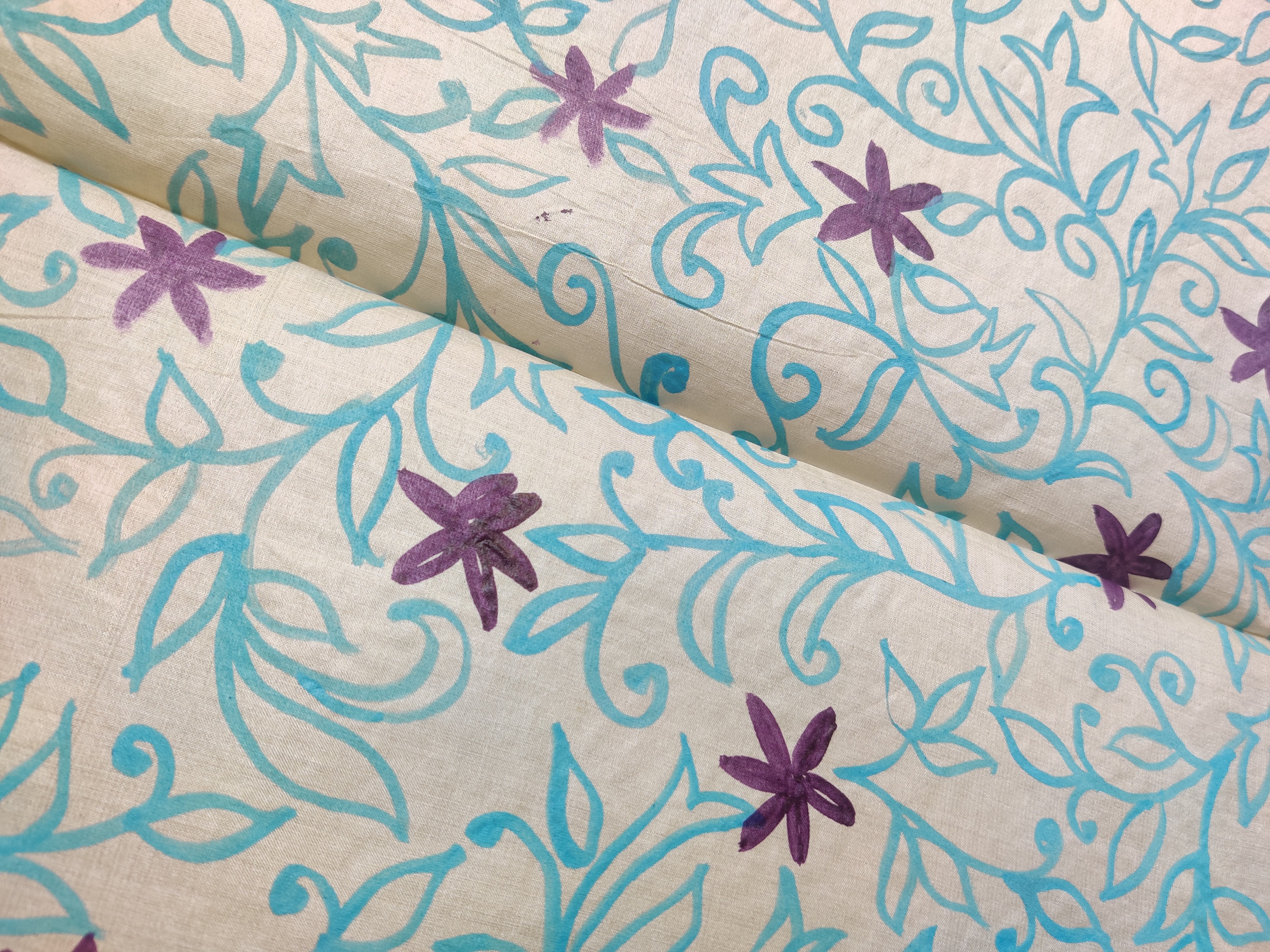 Handcrafted Silk Dupatta (DS635)