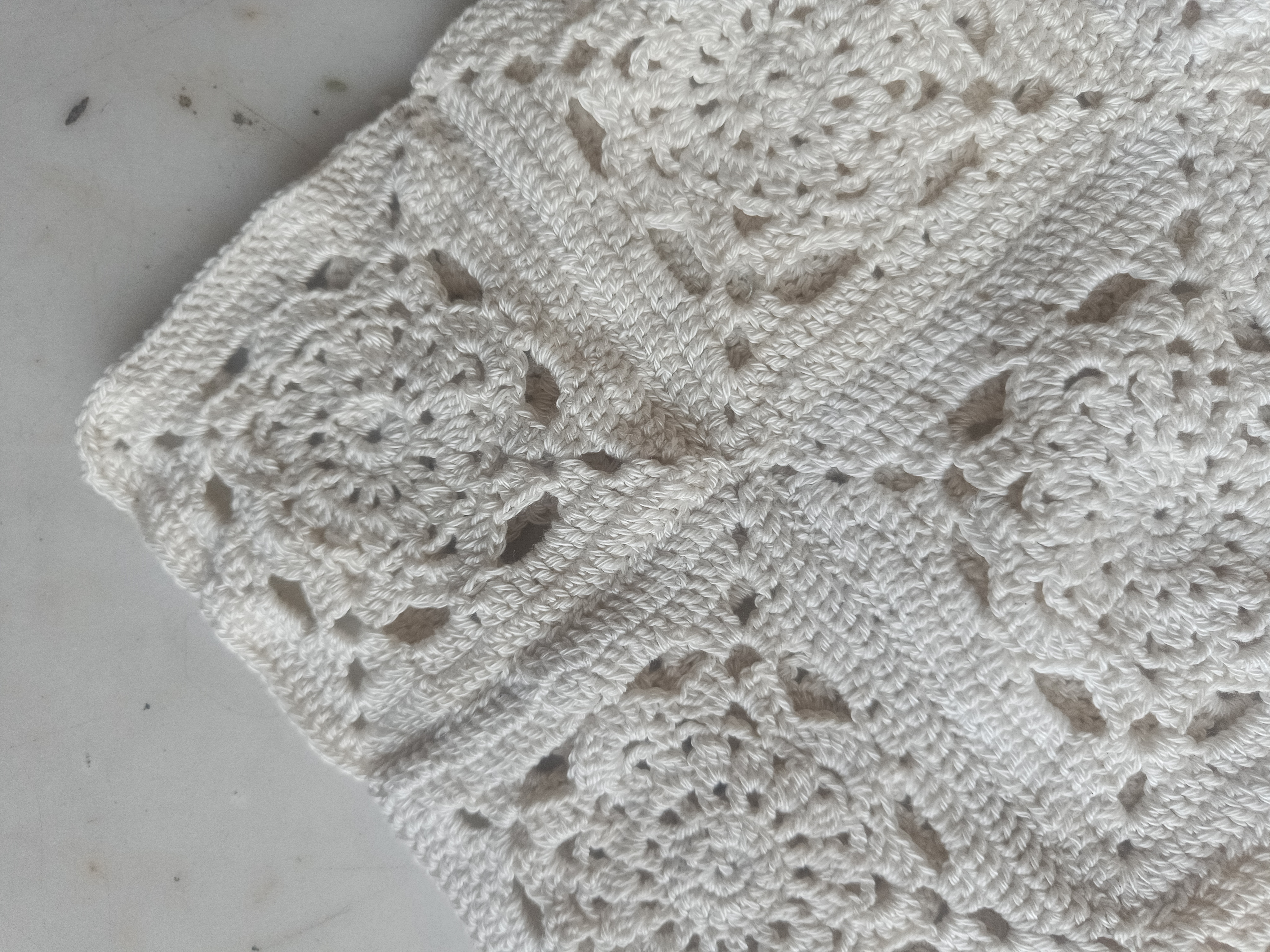 Crochet Spaghetti Top offwhite colour T03