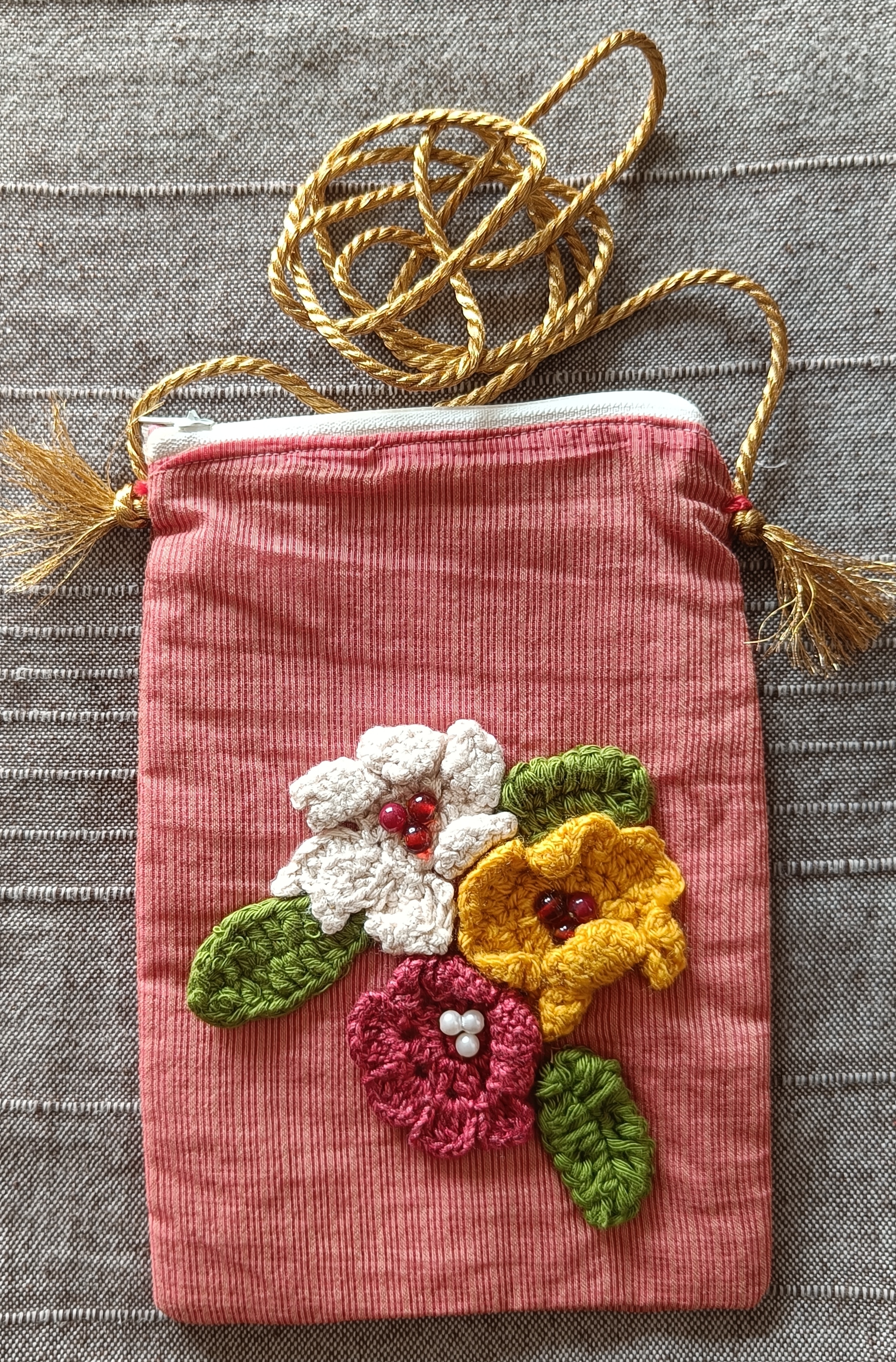 Handmade Mobile Pouch