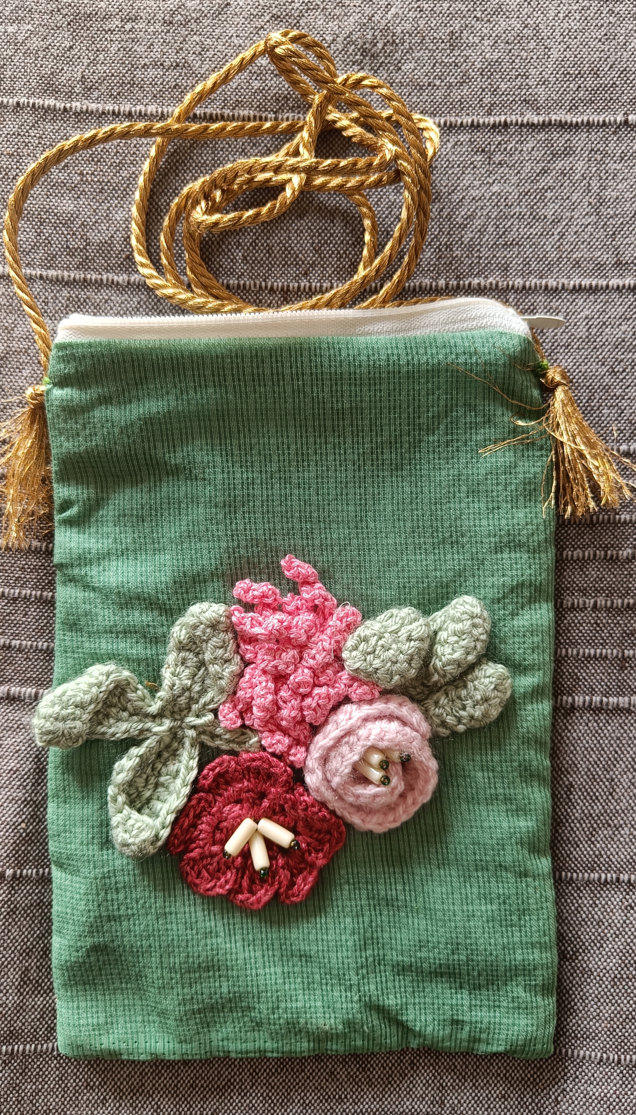 Handcrafted Mobile Pouch