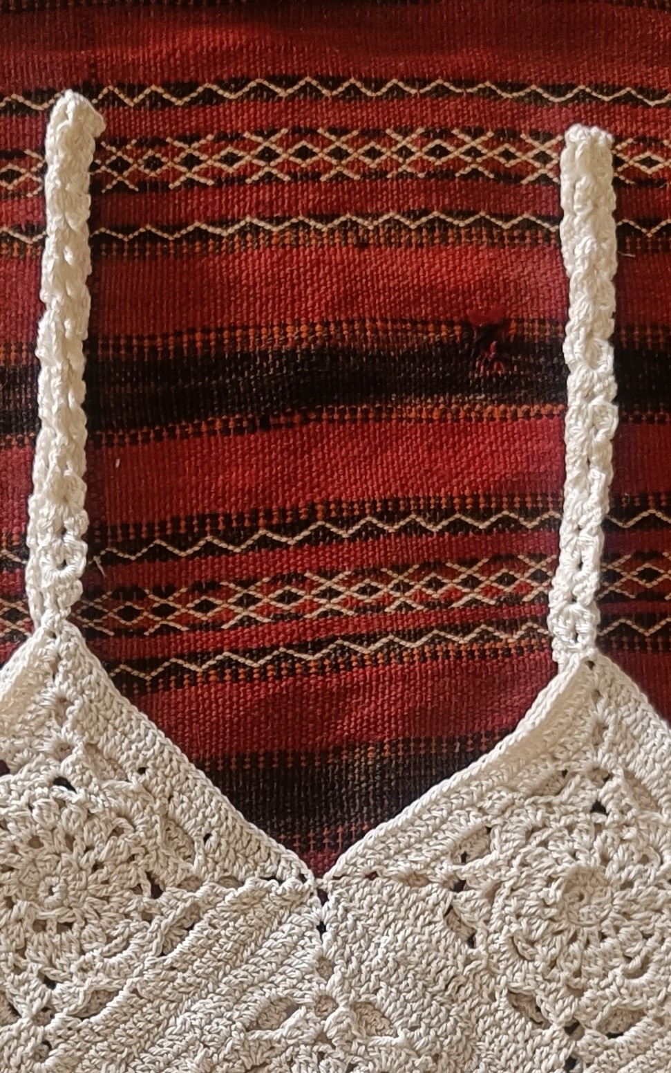 Crochet Spaghetti Top offwhite colour T03