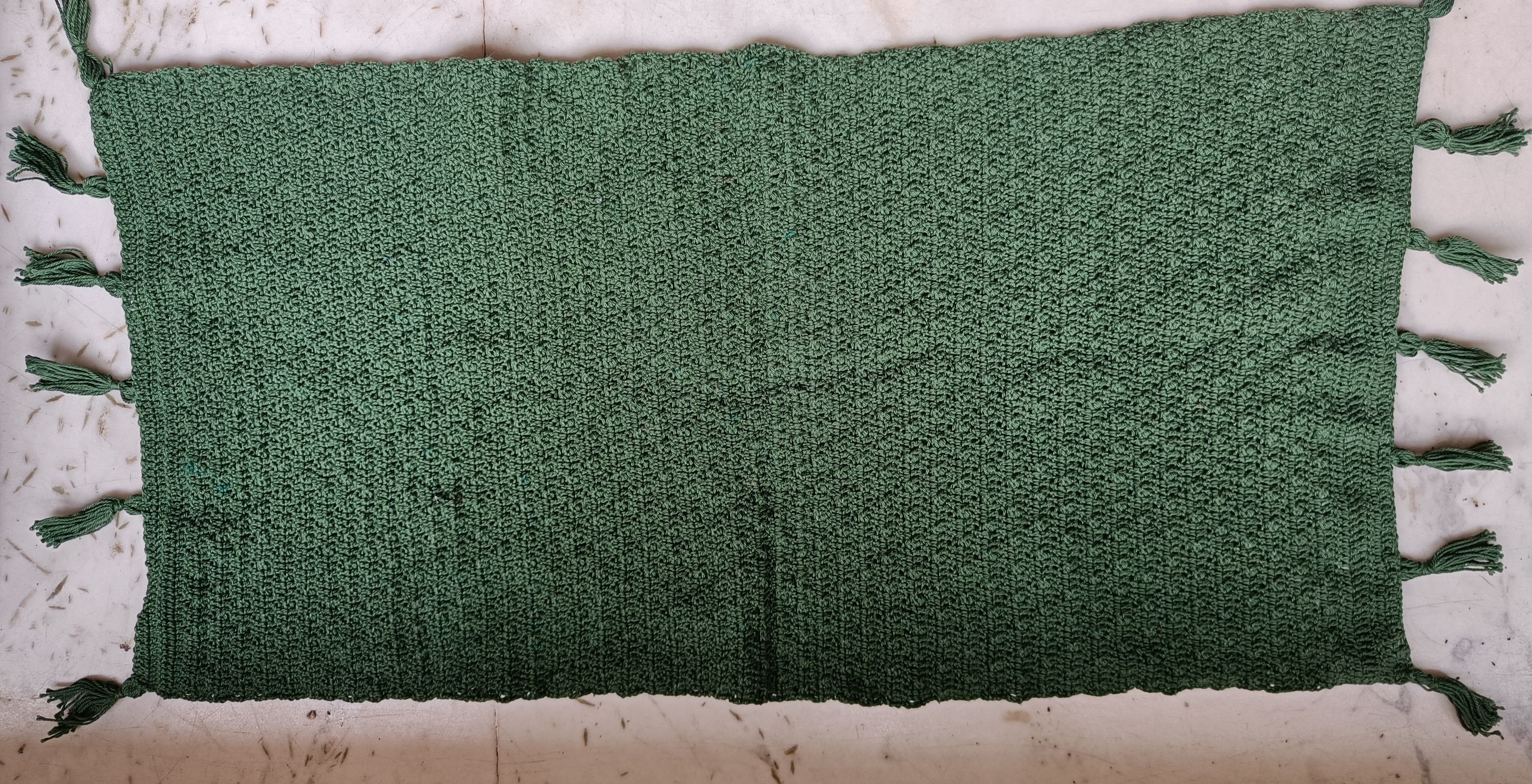 Hand-crafted table-mat M01