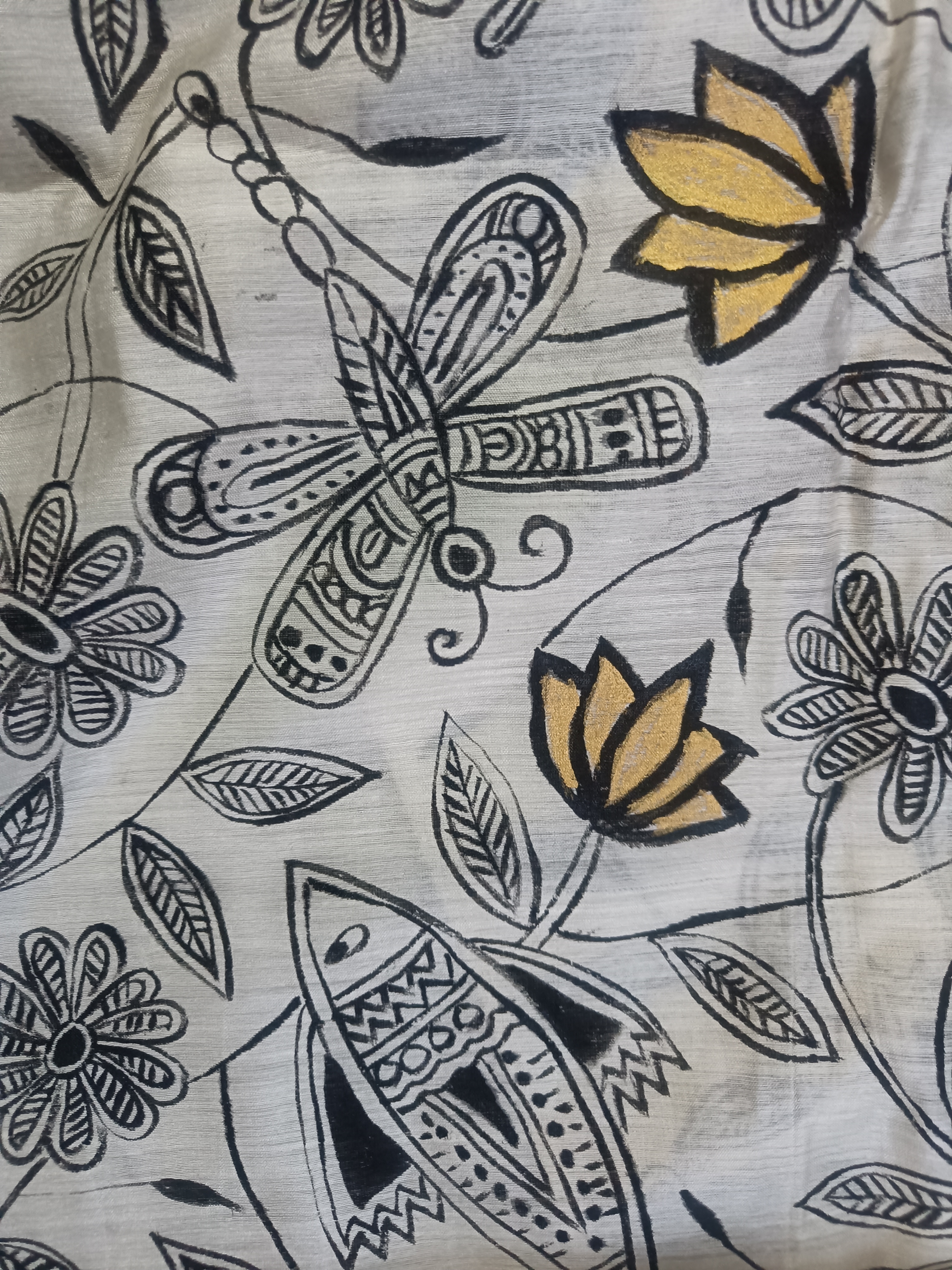 Handcrafted Floral silk Dupatta (DS742)